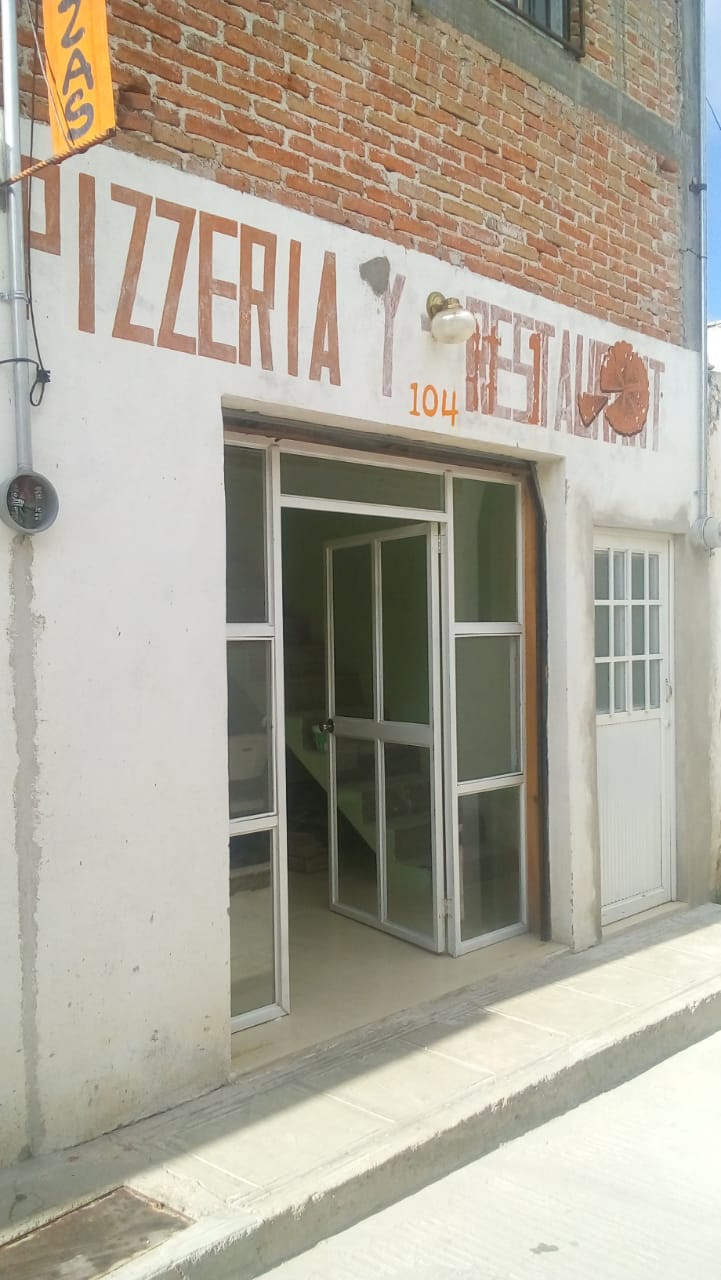 Yoyo's Pizza image 3