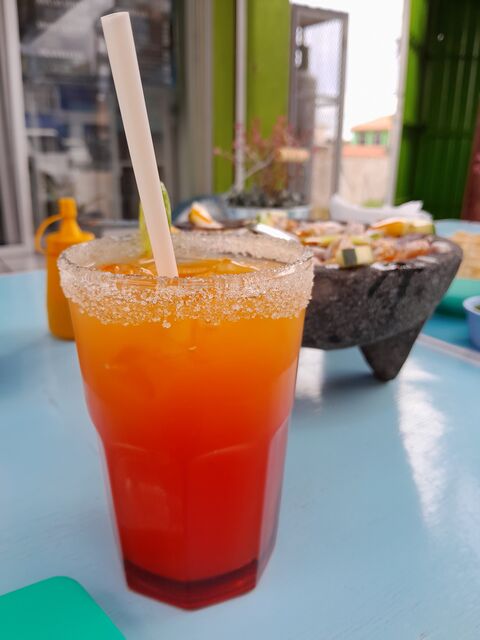 Mariscos "La Glorieta" image 3