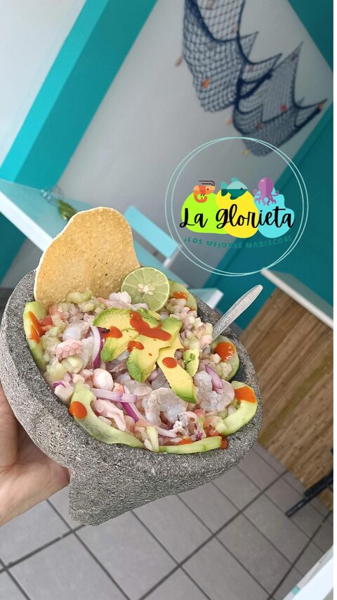 Mariscos "La Glorieta" image 4