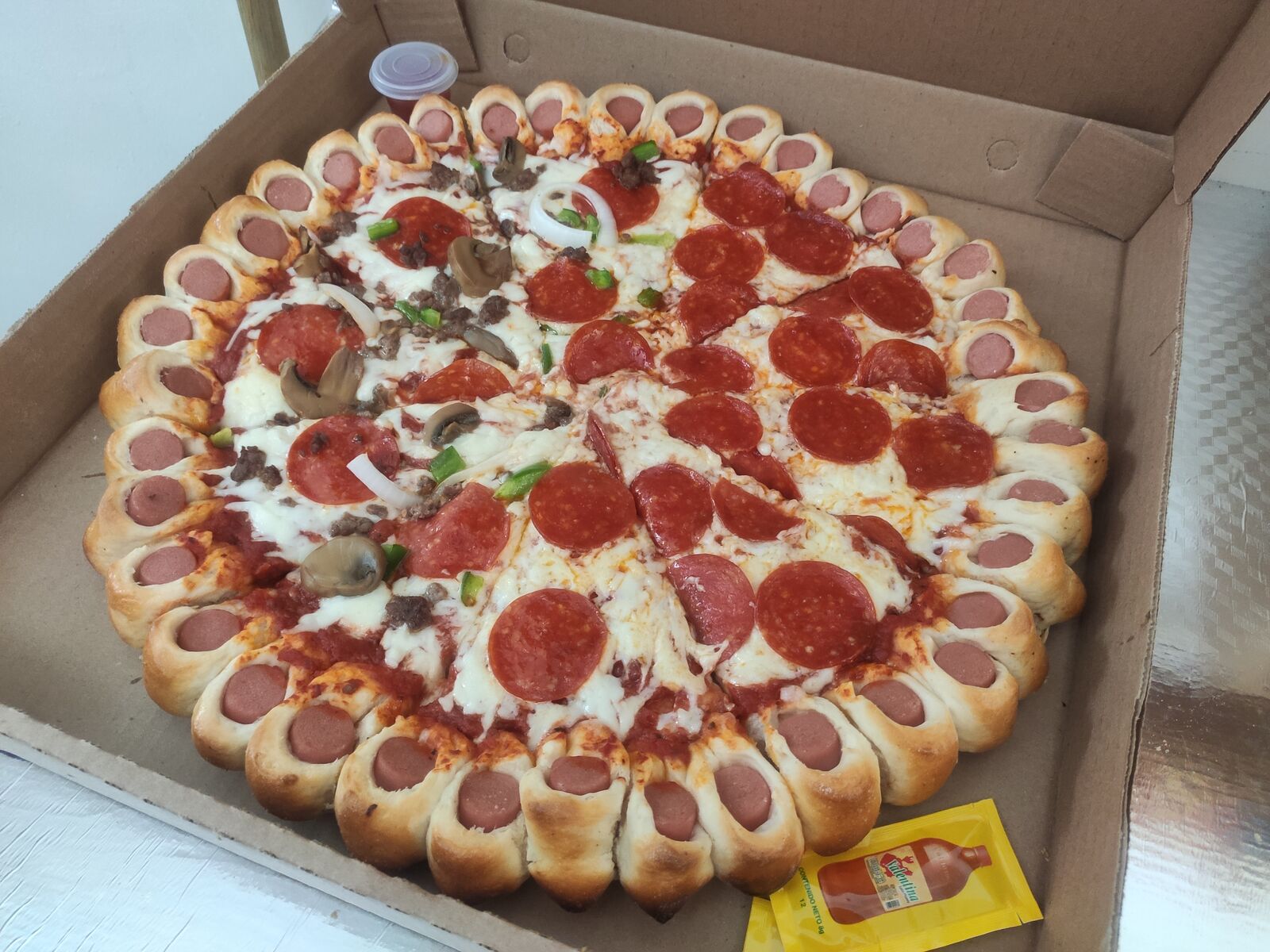 Alex's Pizza image 6