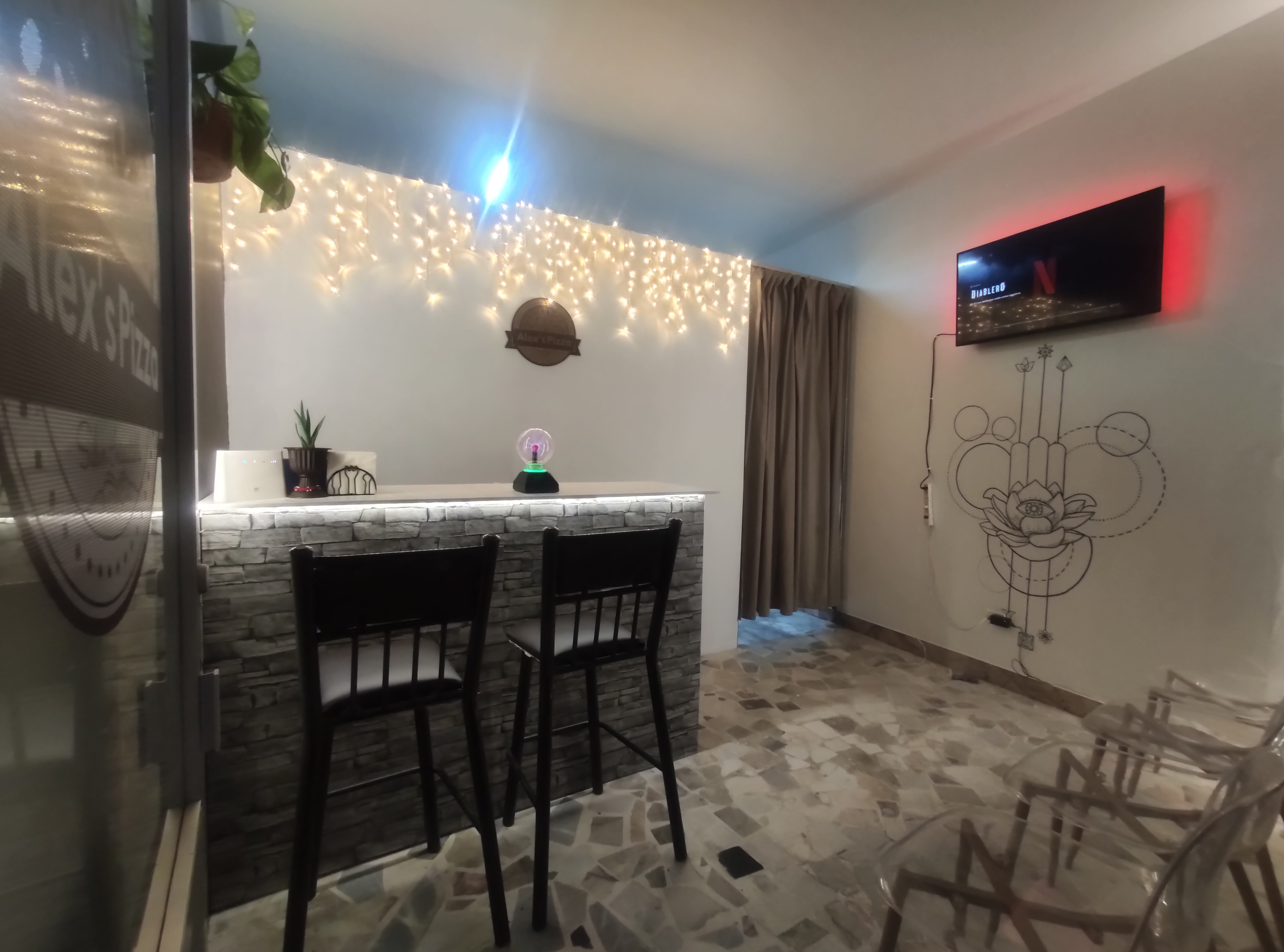 Alex's Pizza image 7