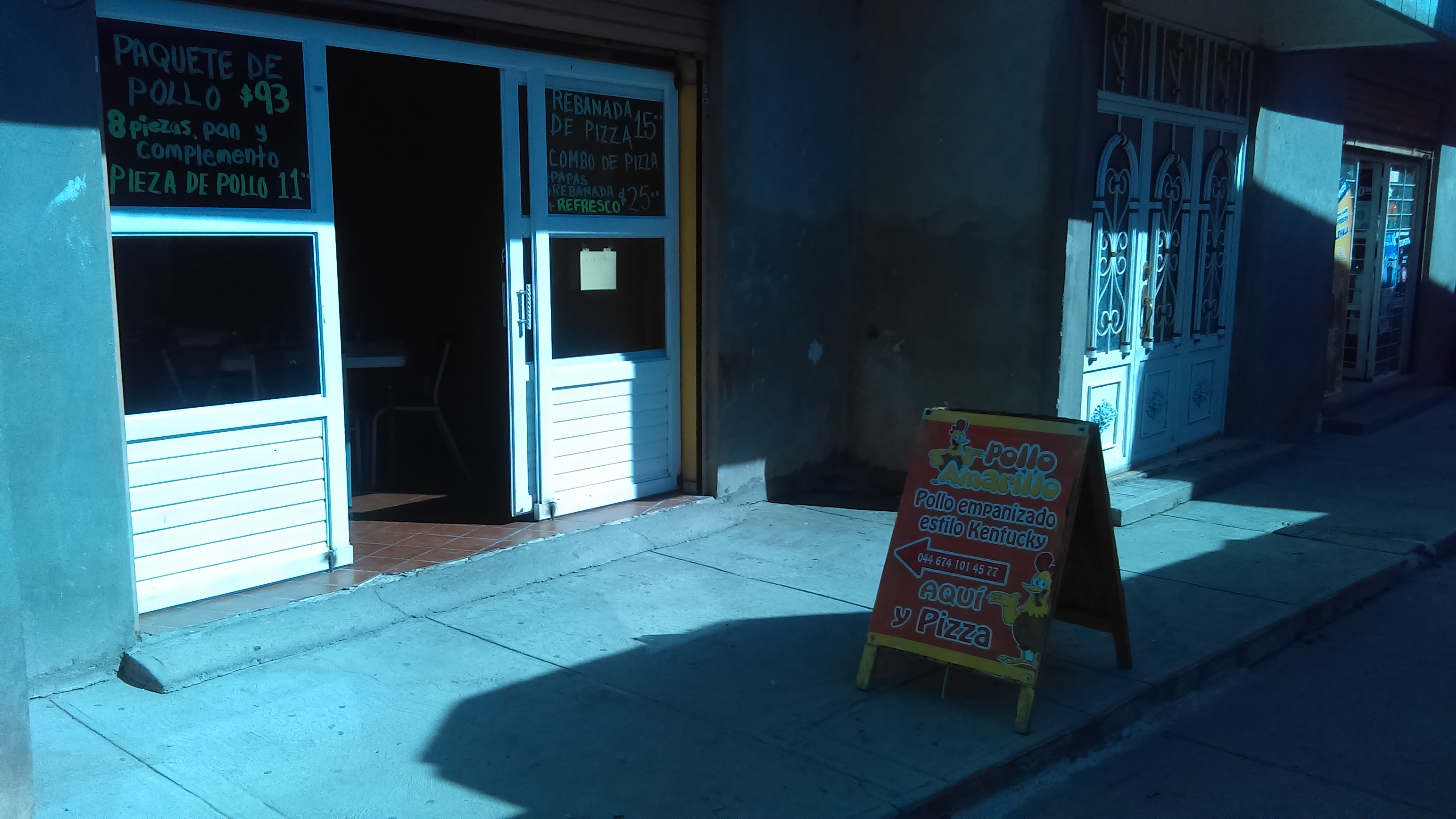 El Pollo Amarillo (Pollo Estilo Kentucky) image 6