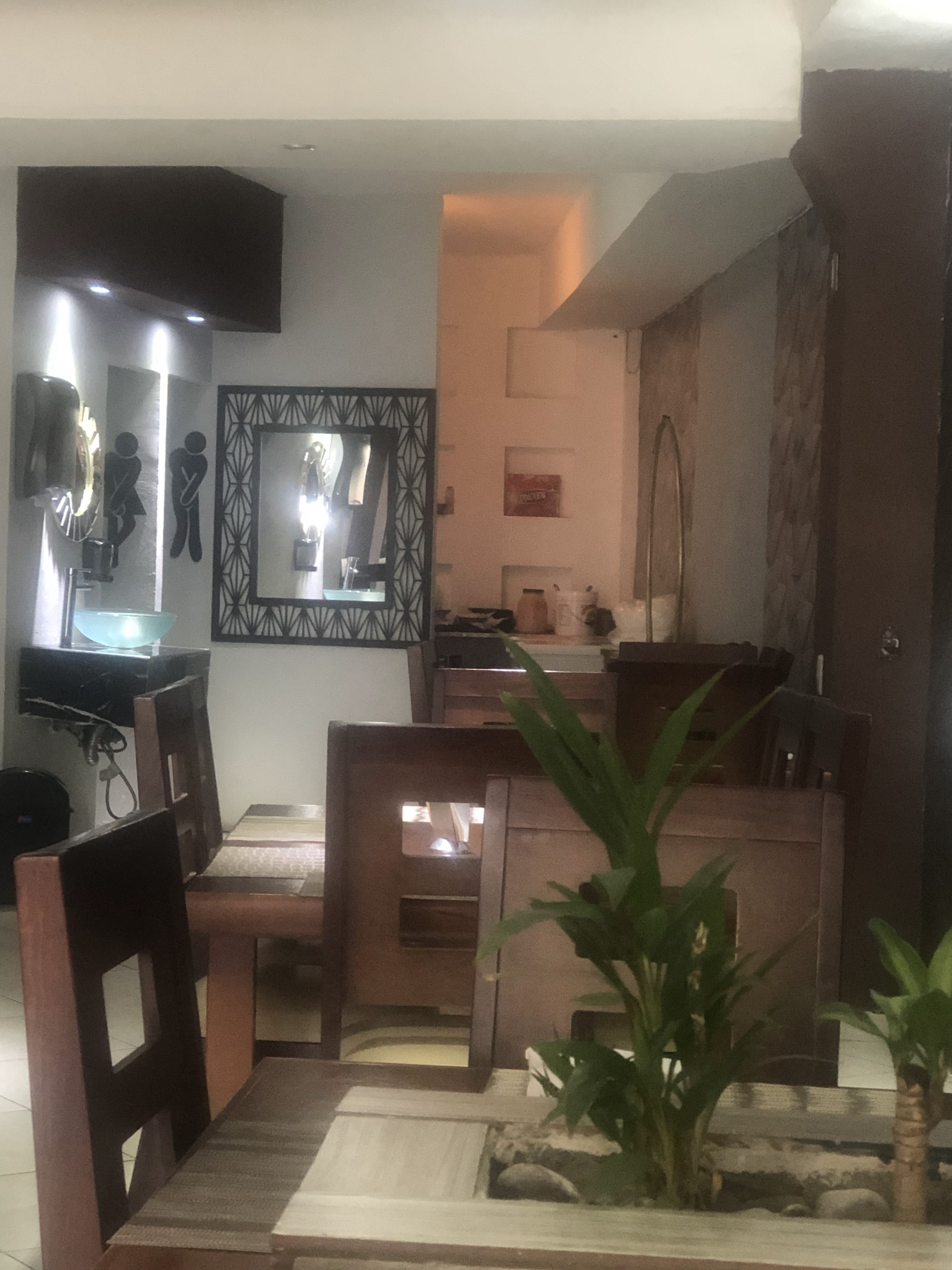 La Mansion Rest&Bar image 5