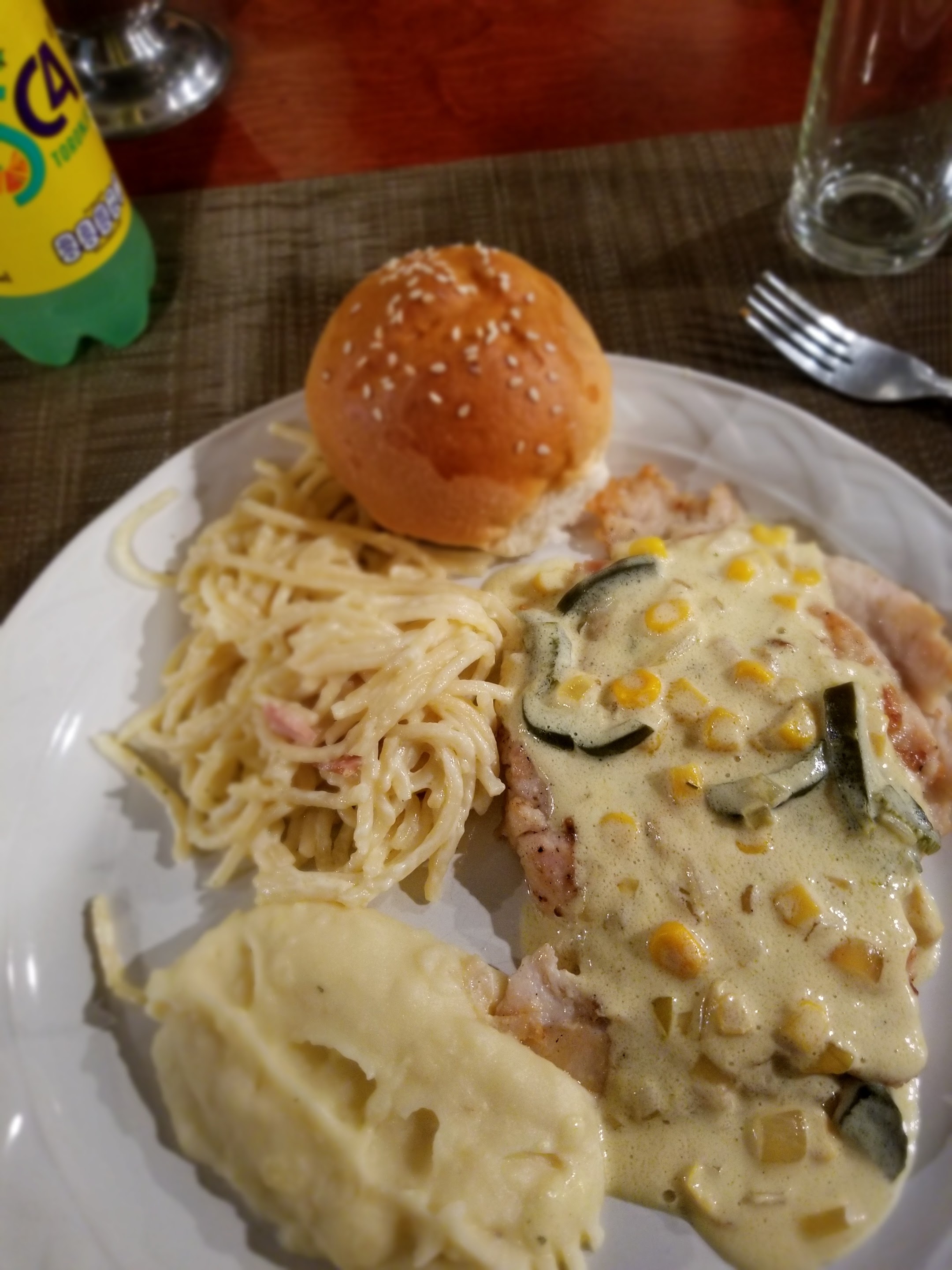 La Mansion Rest&Bar image 6