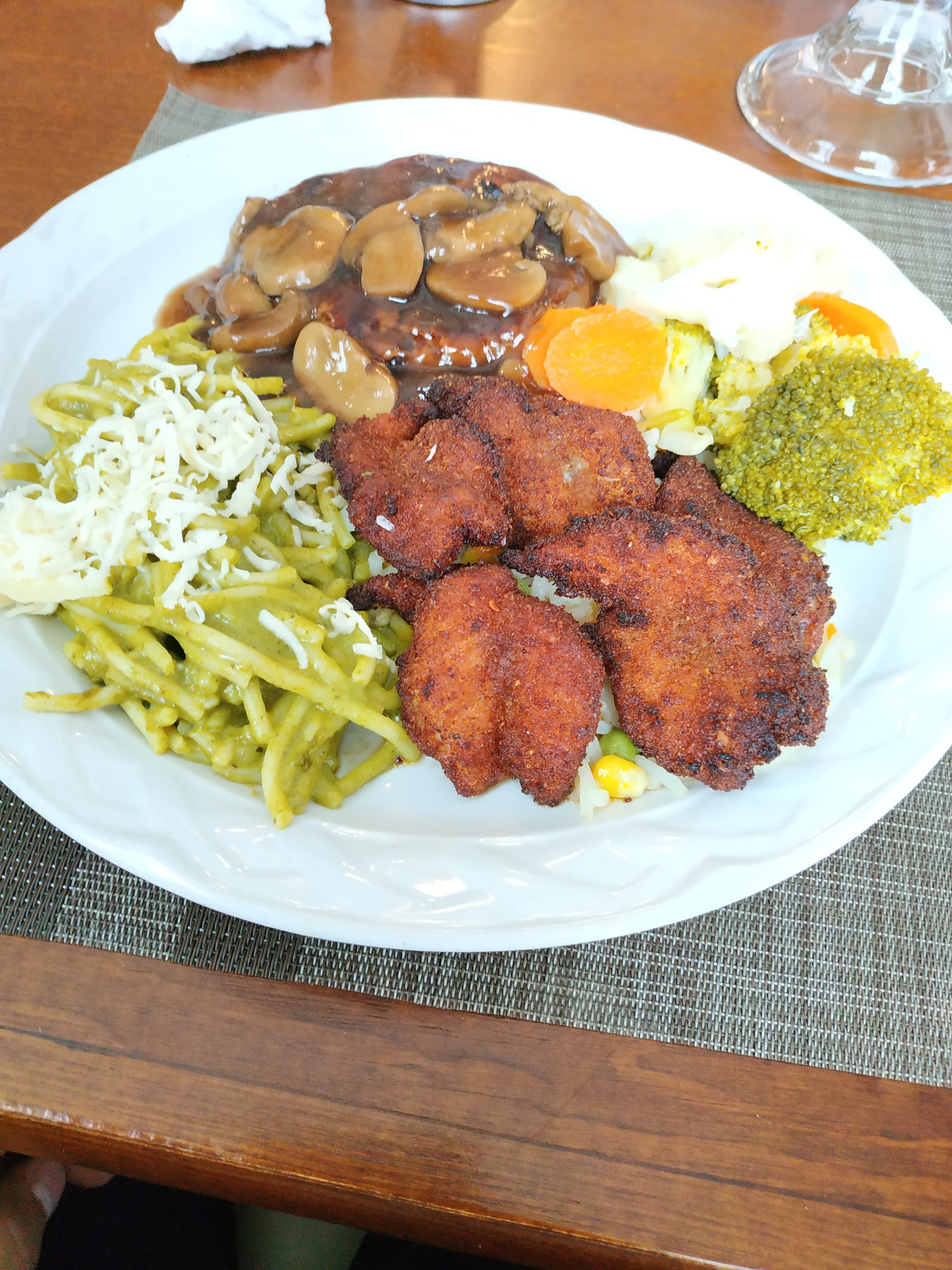 La Mansion Rest&Bar image 8