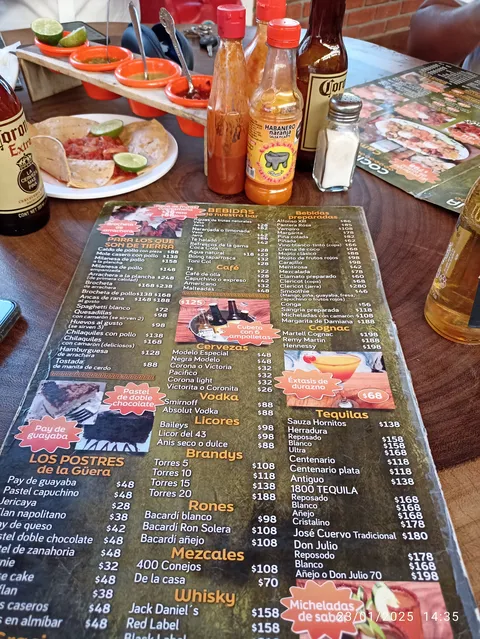 Mariscos La Güera Campestre image 5