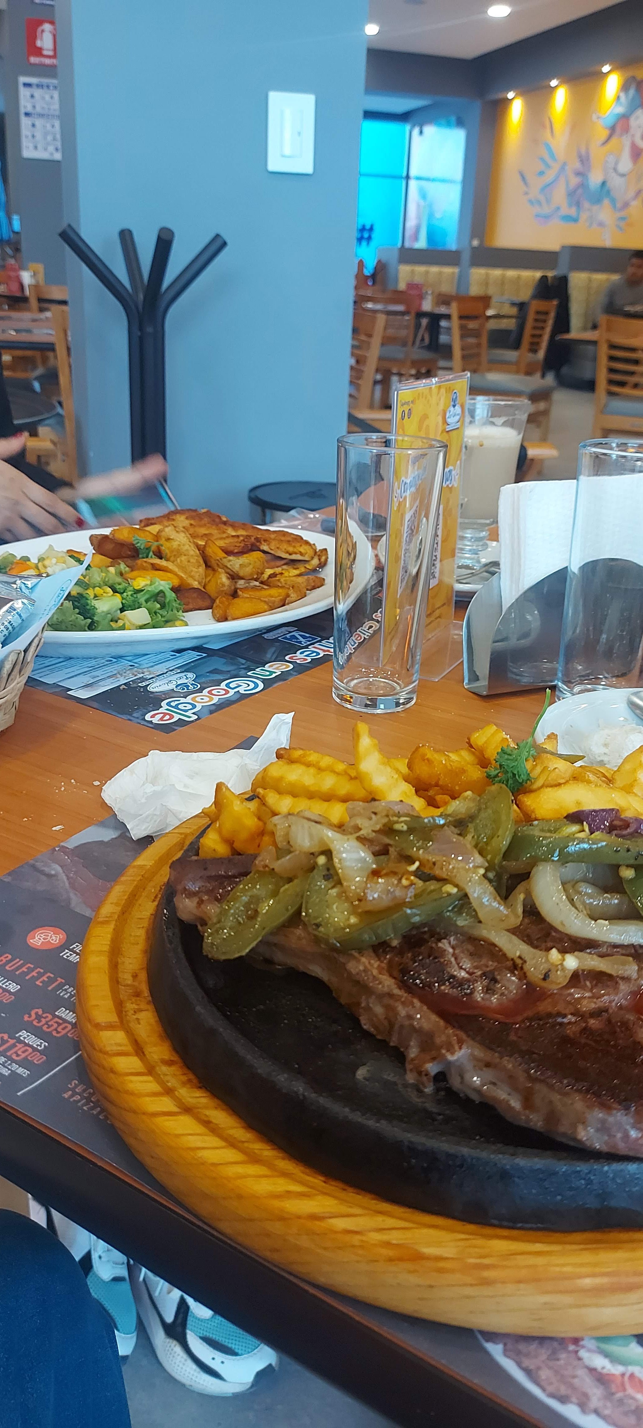 Café “La Gloria” image 8