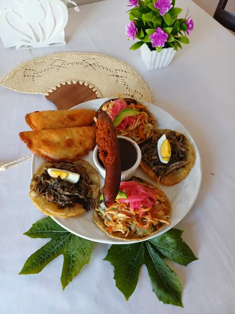 Restaurante kooten hanal. image 2
