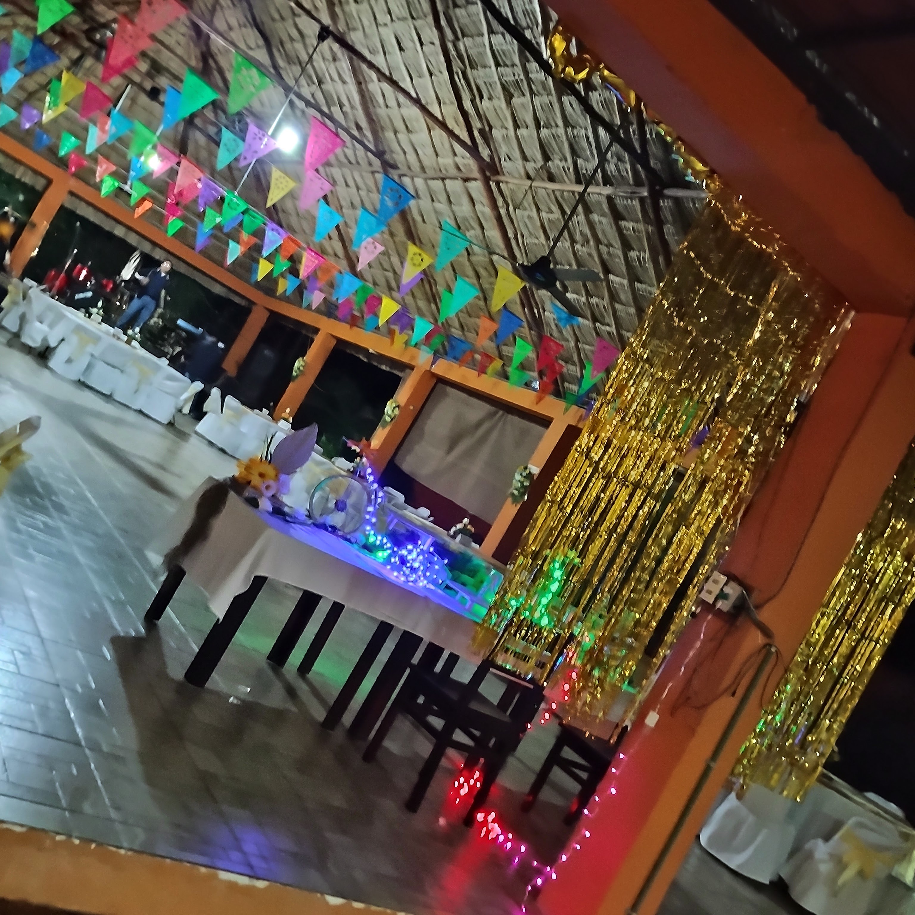 Las Rocas Restaurant image 10