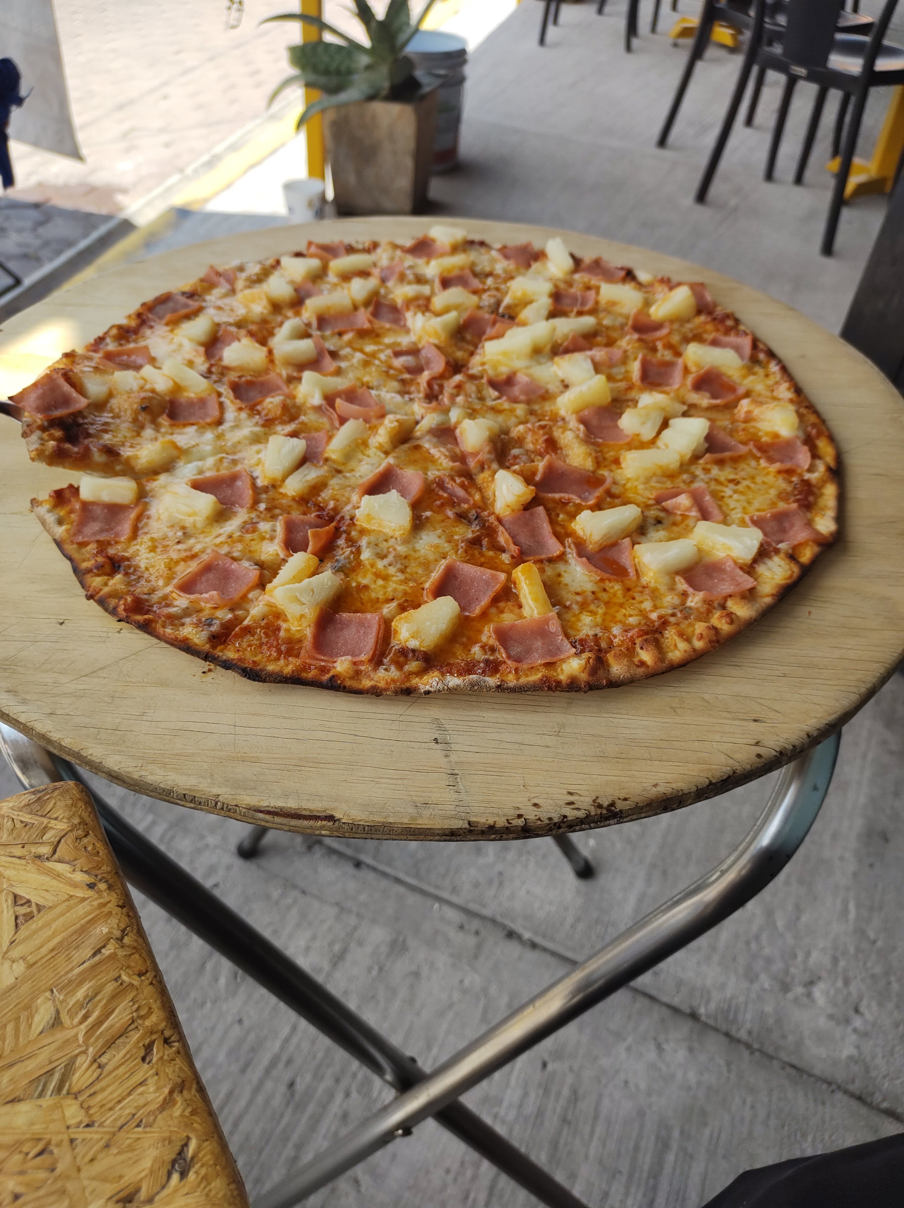 YOI pizzería image 4