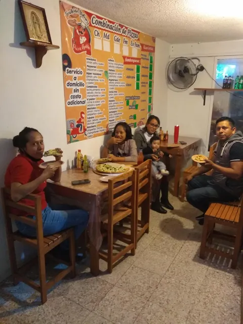 Pizzas image 3