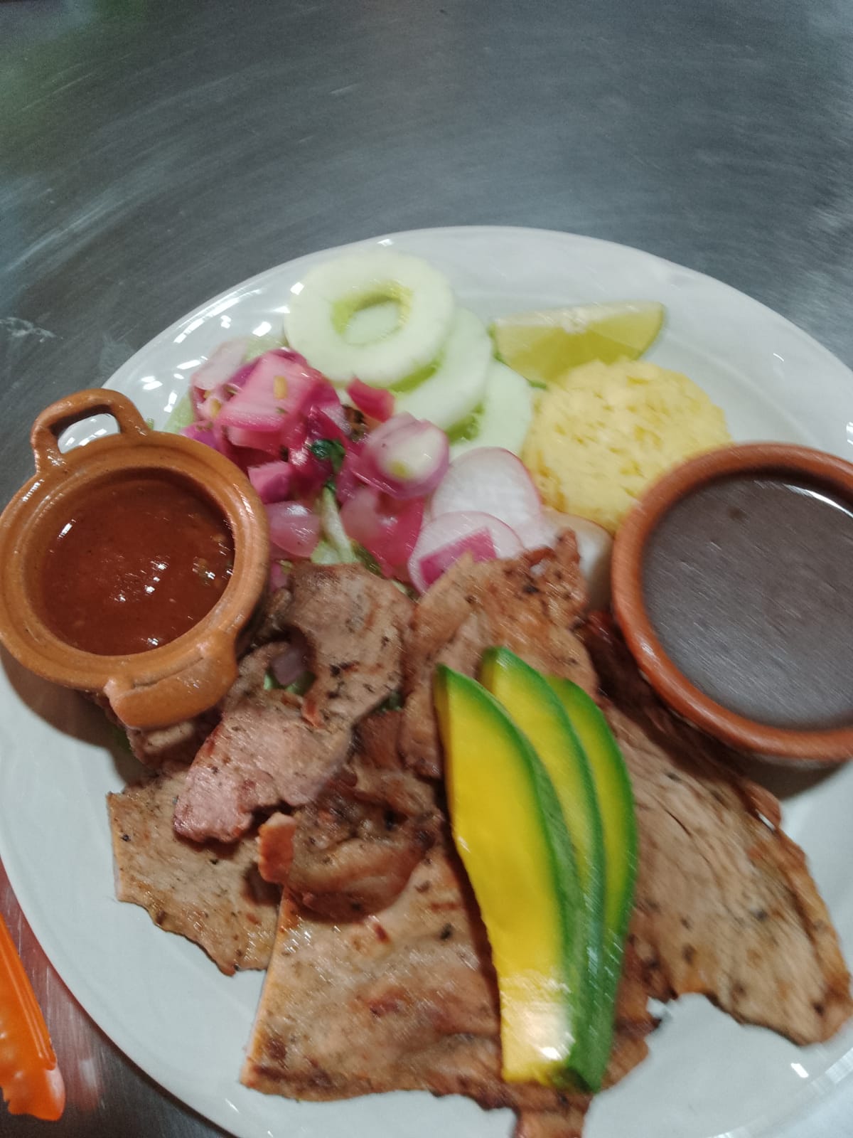 Restaurante SANTA FÉ, Cocina Regional. image 9