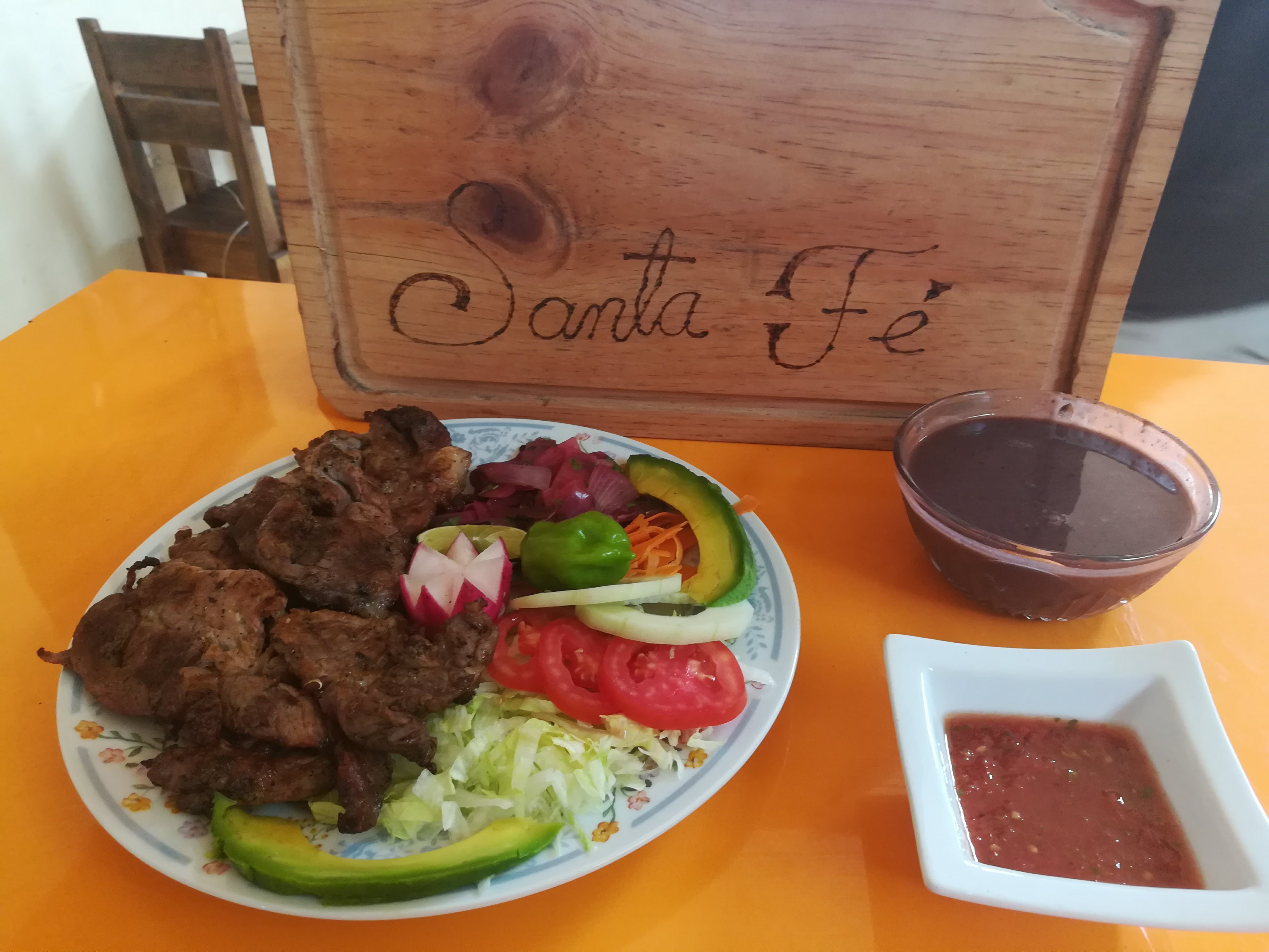 Restaurante SANTA FÉ, Cocina Regional. image 10