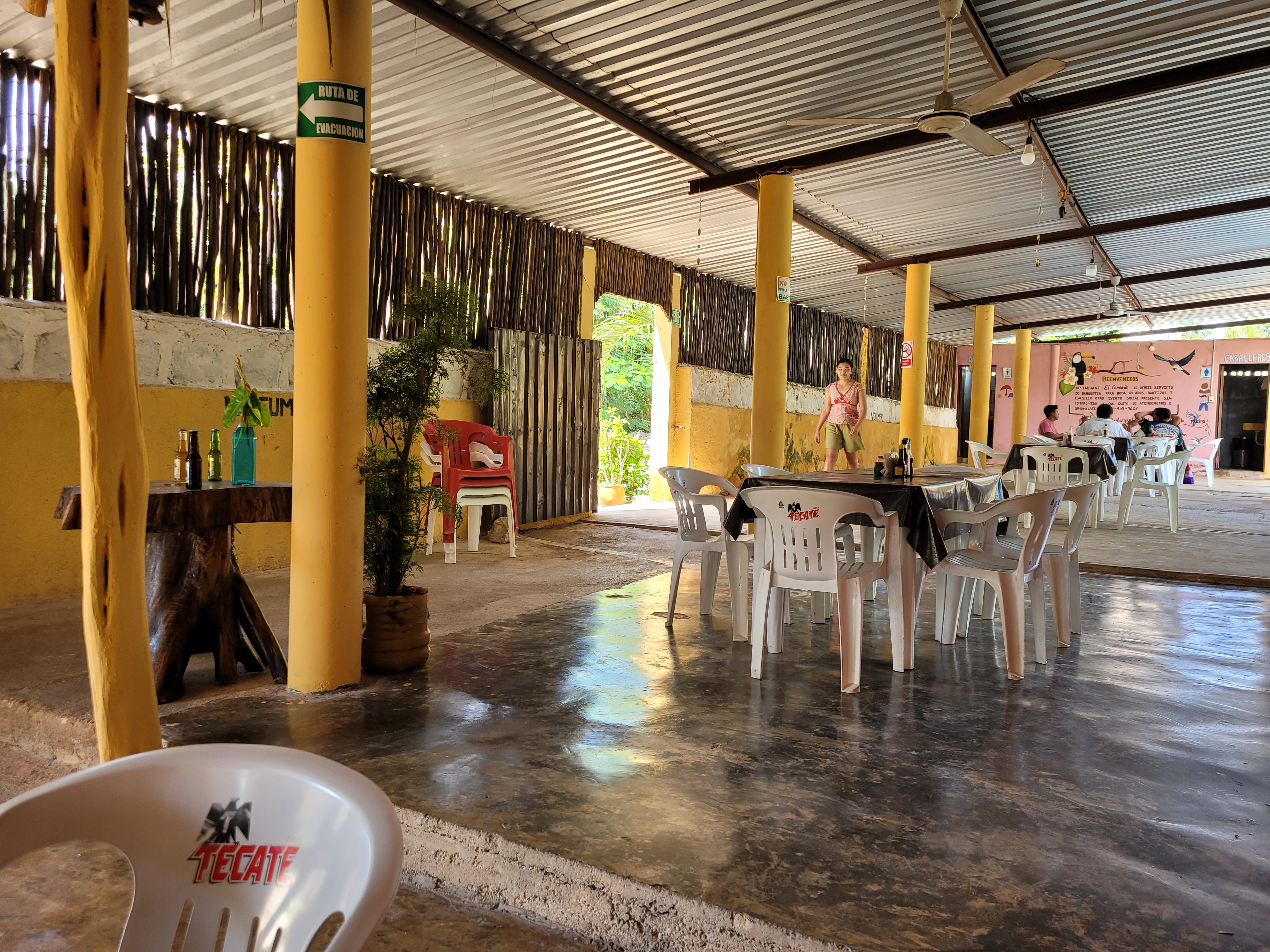 El Camaron "Restaurante" image 1