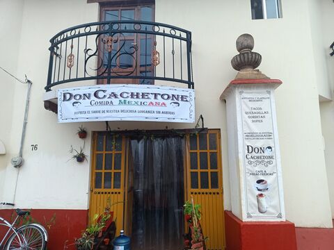 Don Cachetone image 8