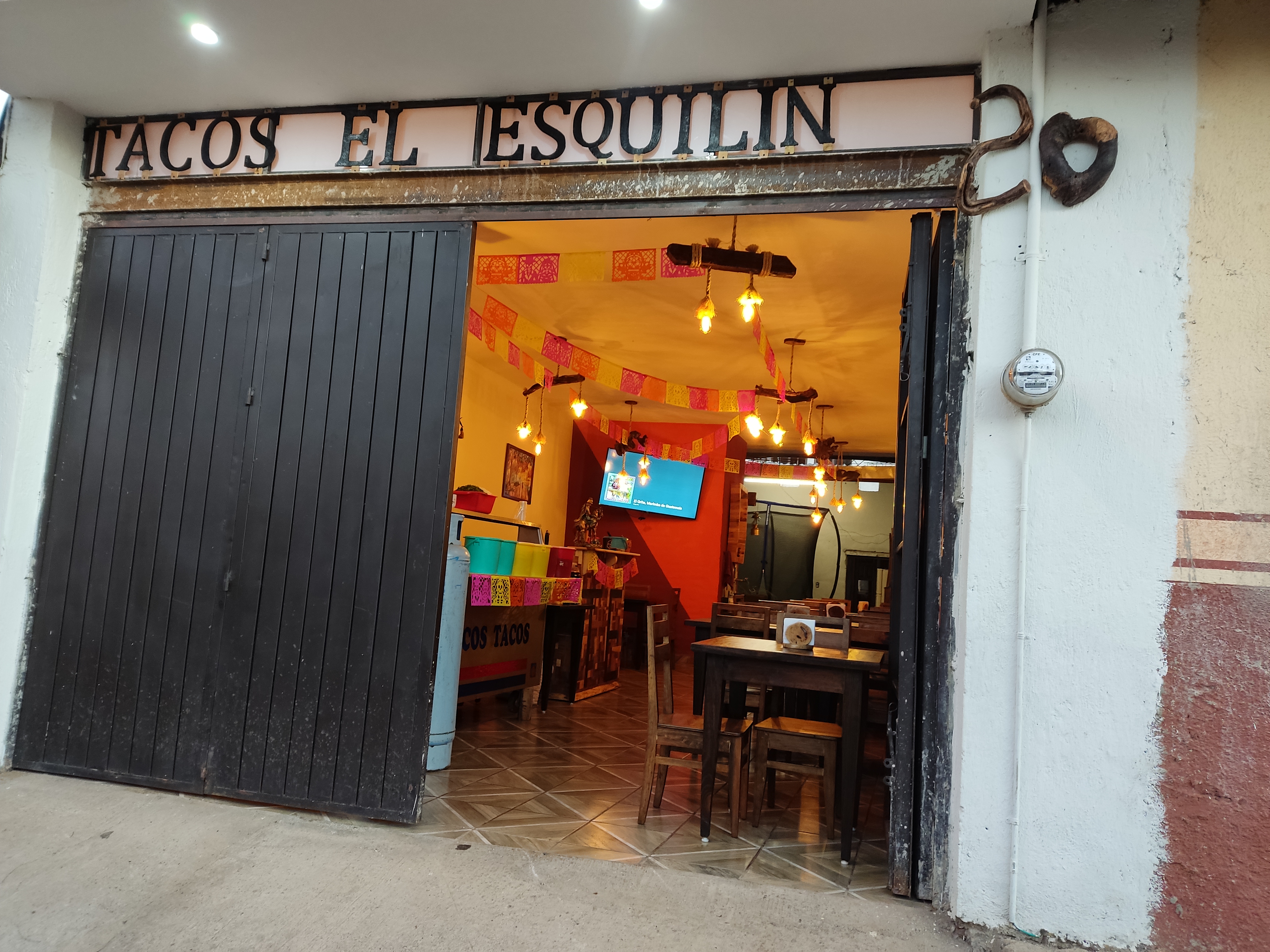 Taqueria El Esquilin image 1