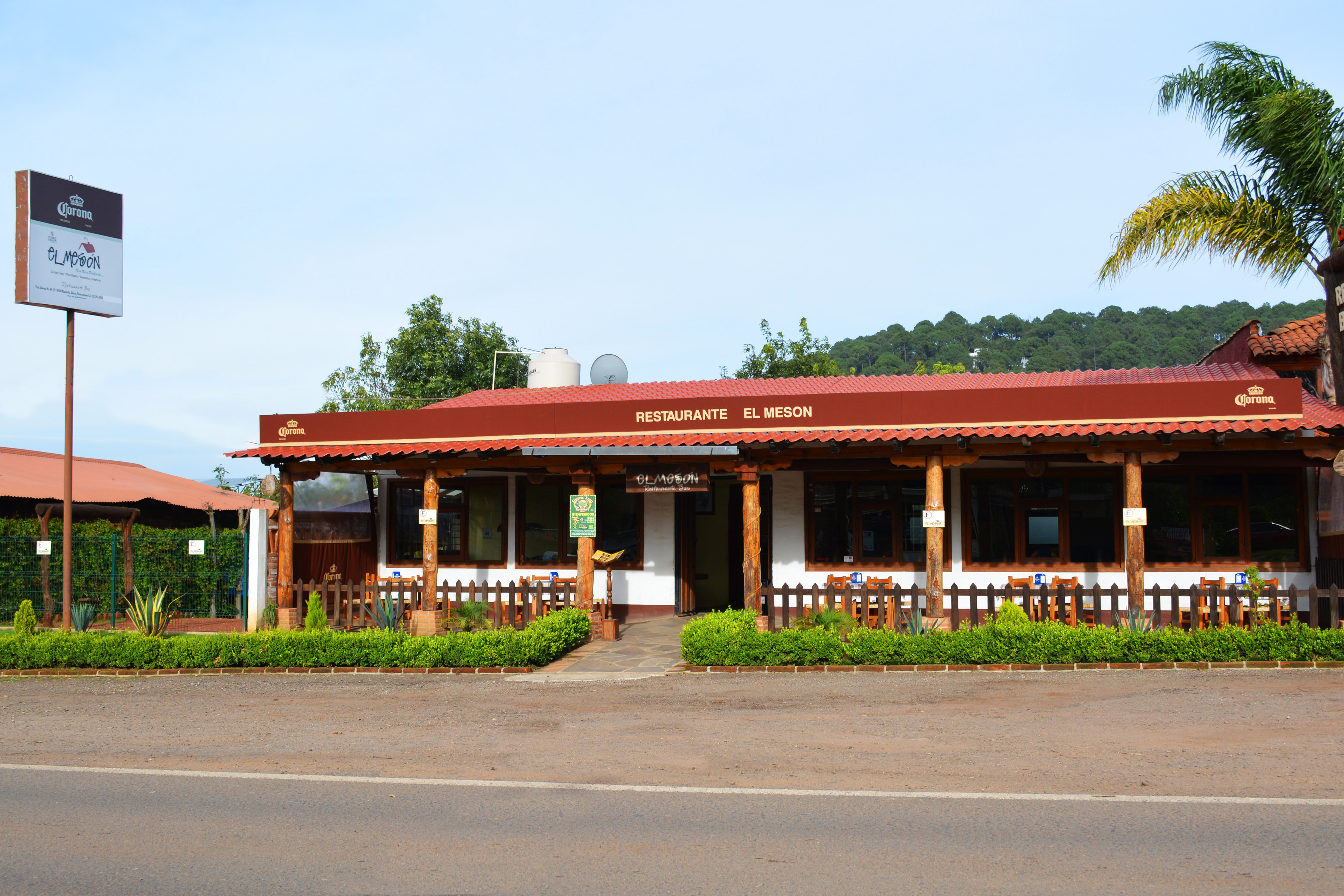 El Mesón Restaurant image 1