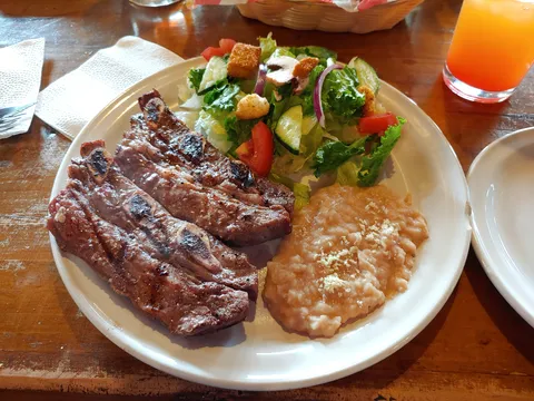 El Mesón Restaurant image 5