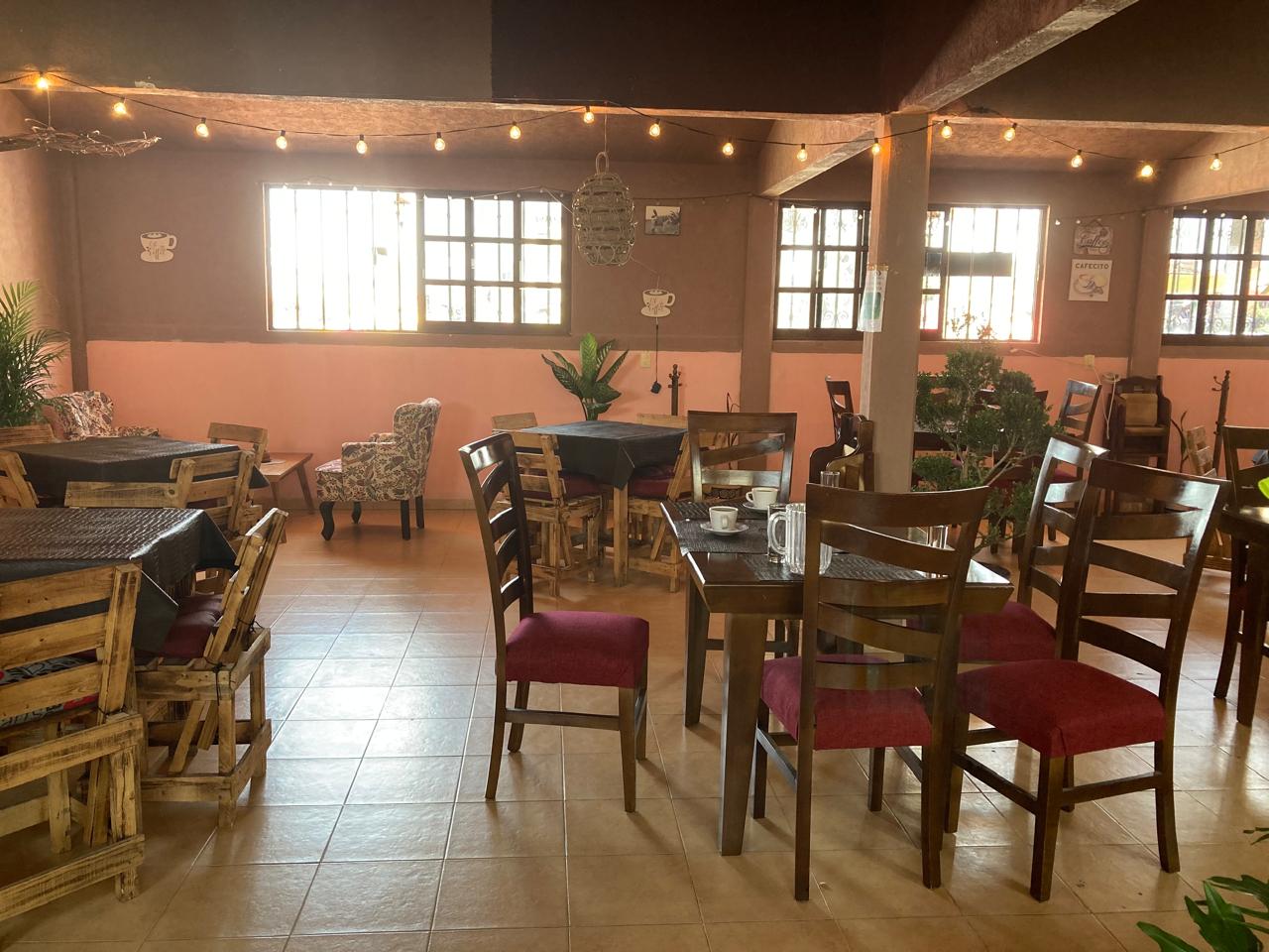 Cafetería Restaurante El Encanto image 1