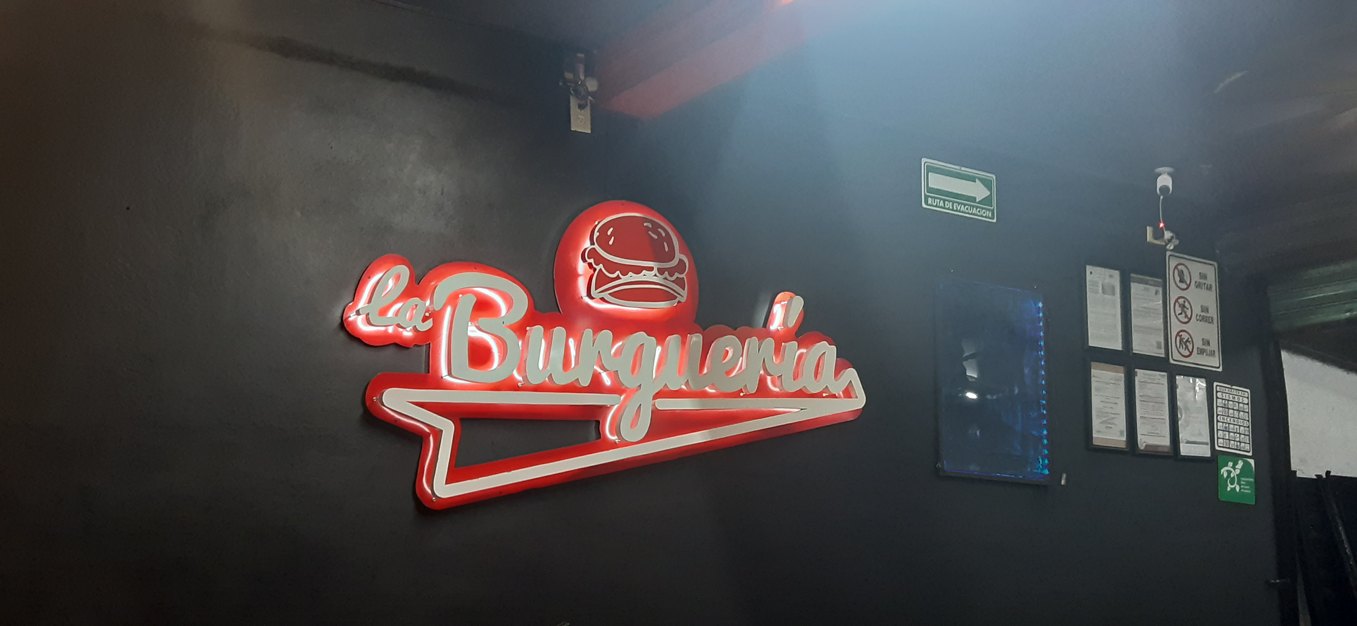 Hamburguesas y más image 8