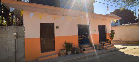 L image 1
