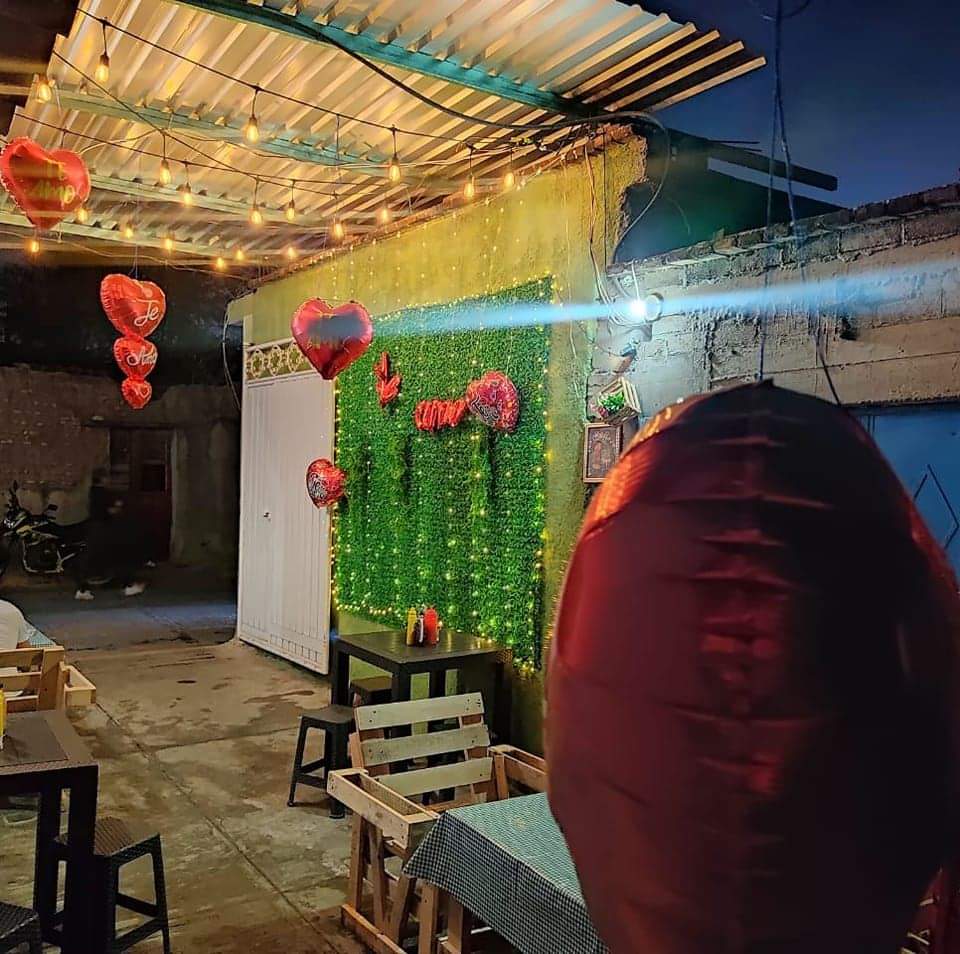 El Portoncito image 1