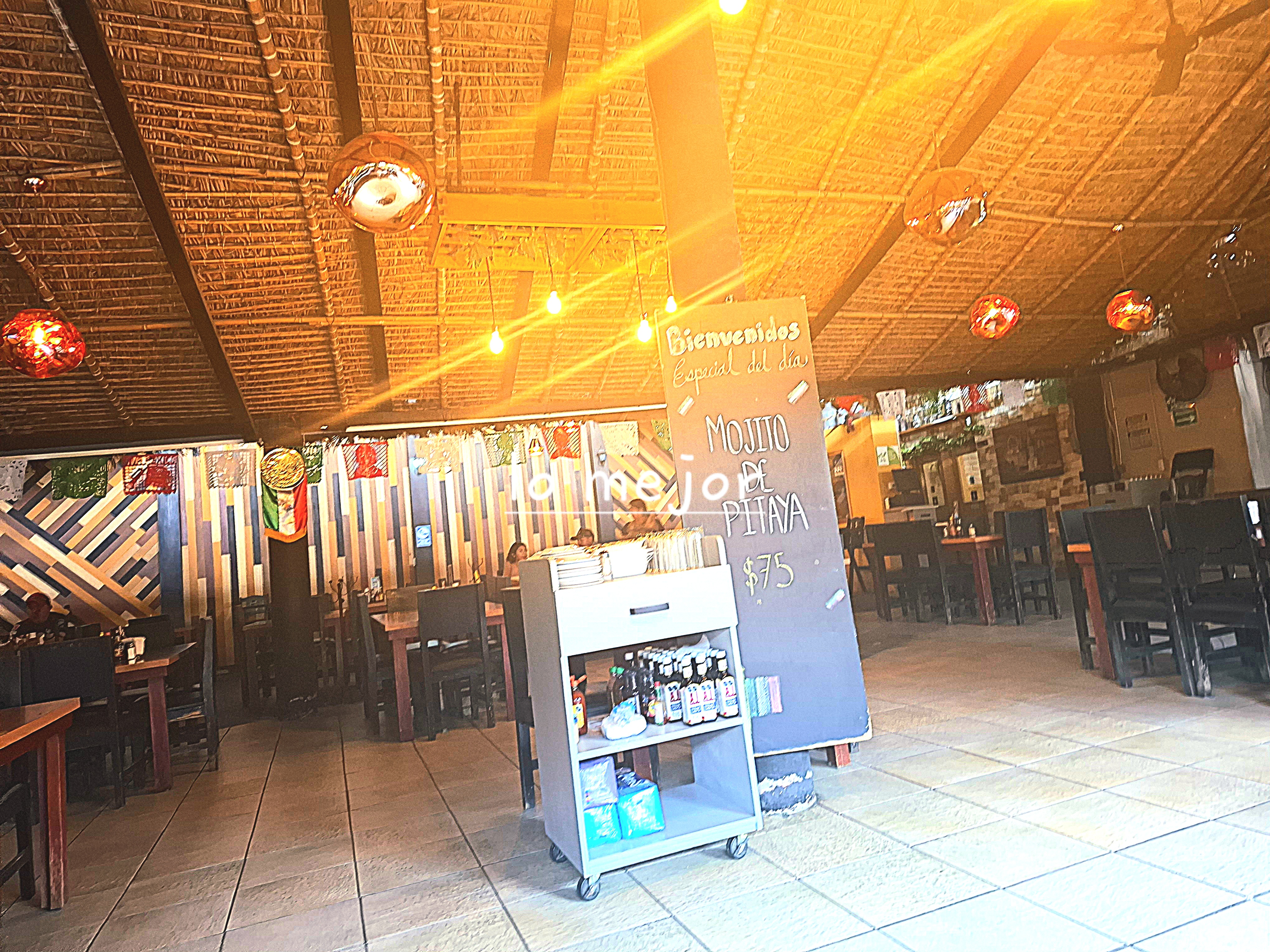 El Sazón Restaurant image 10