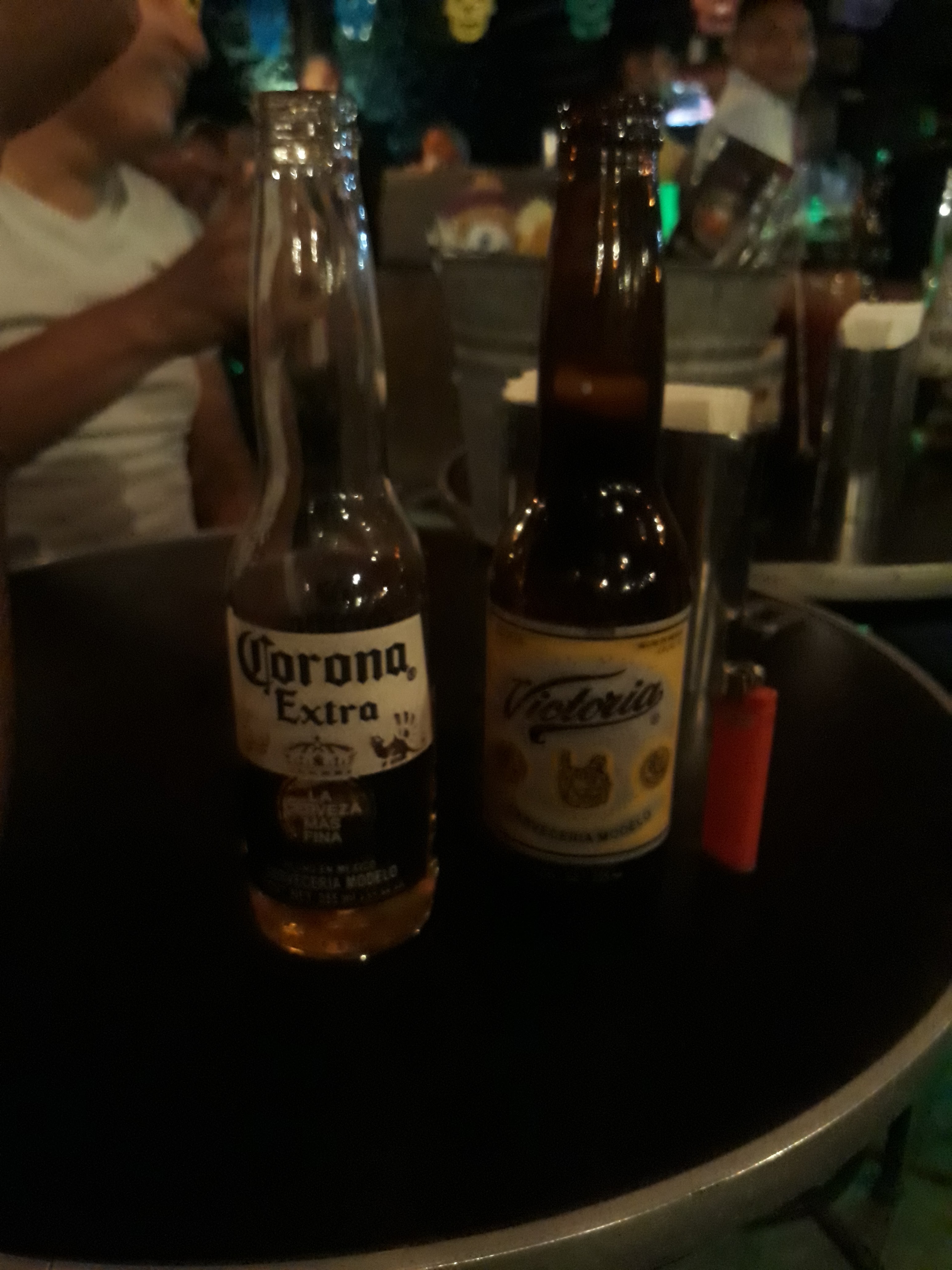 Moe's restaurante bar image 4