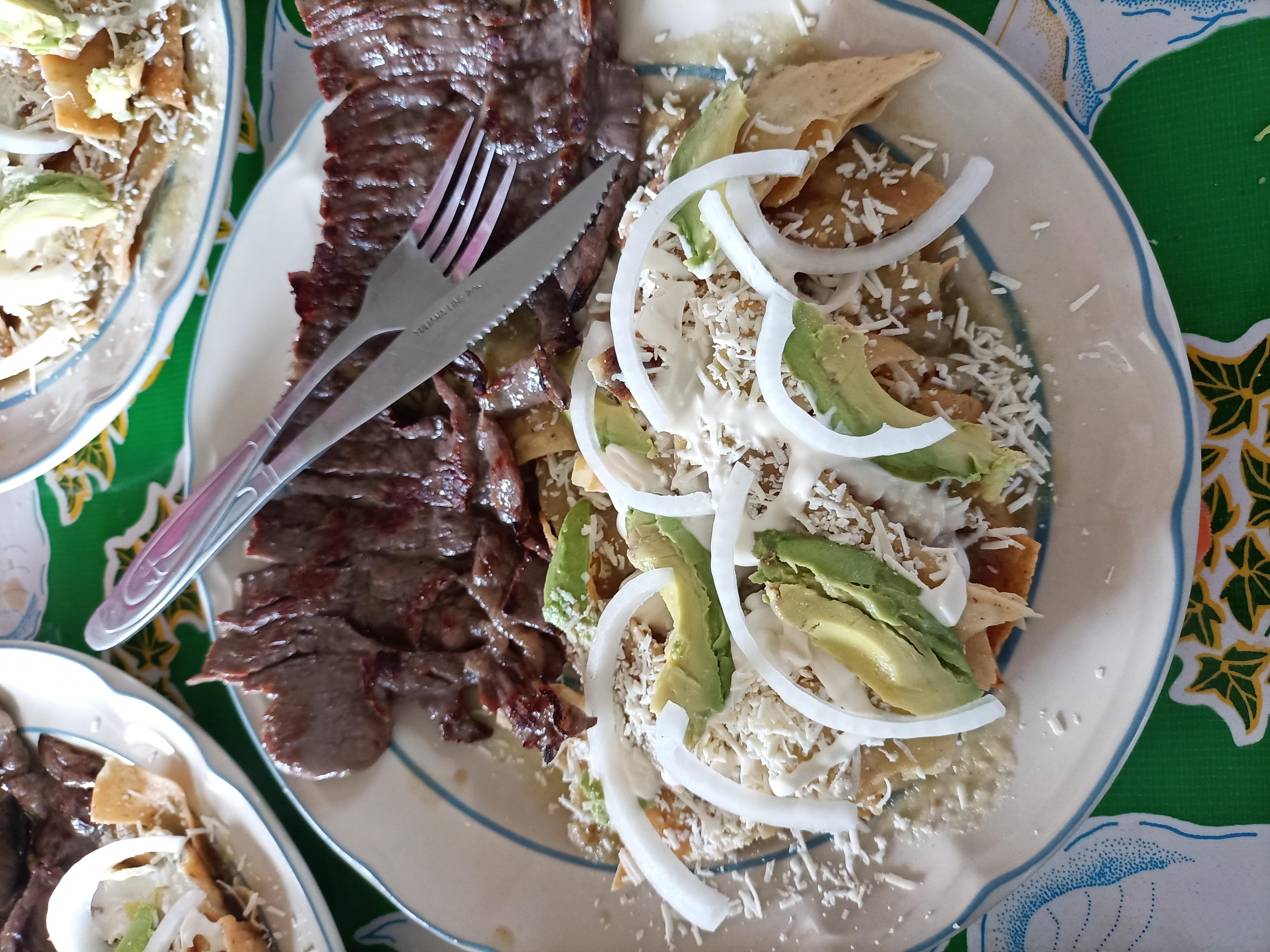 Restaurant Flores Rojas image 7