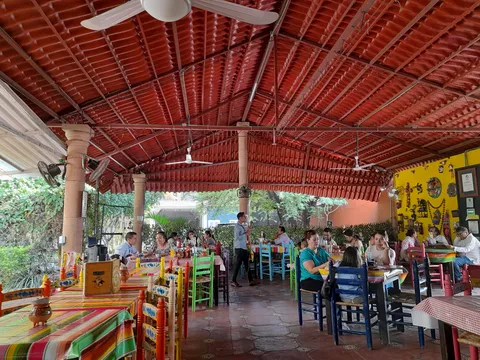 RESTAURANTE FERNANDA Y MARIANA image 1