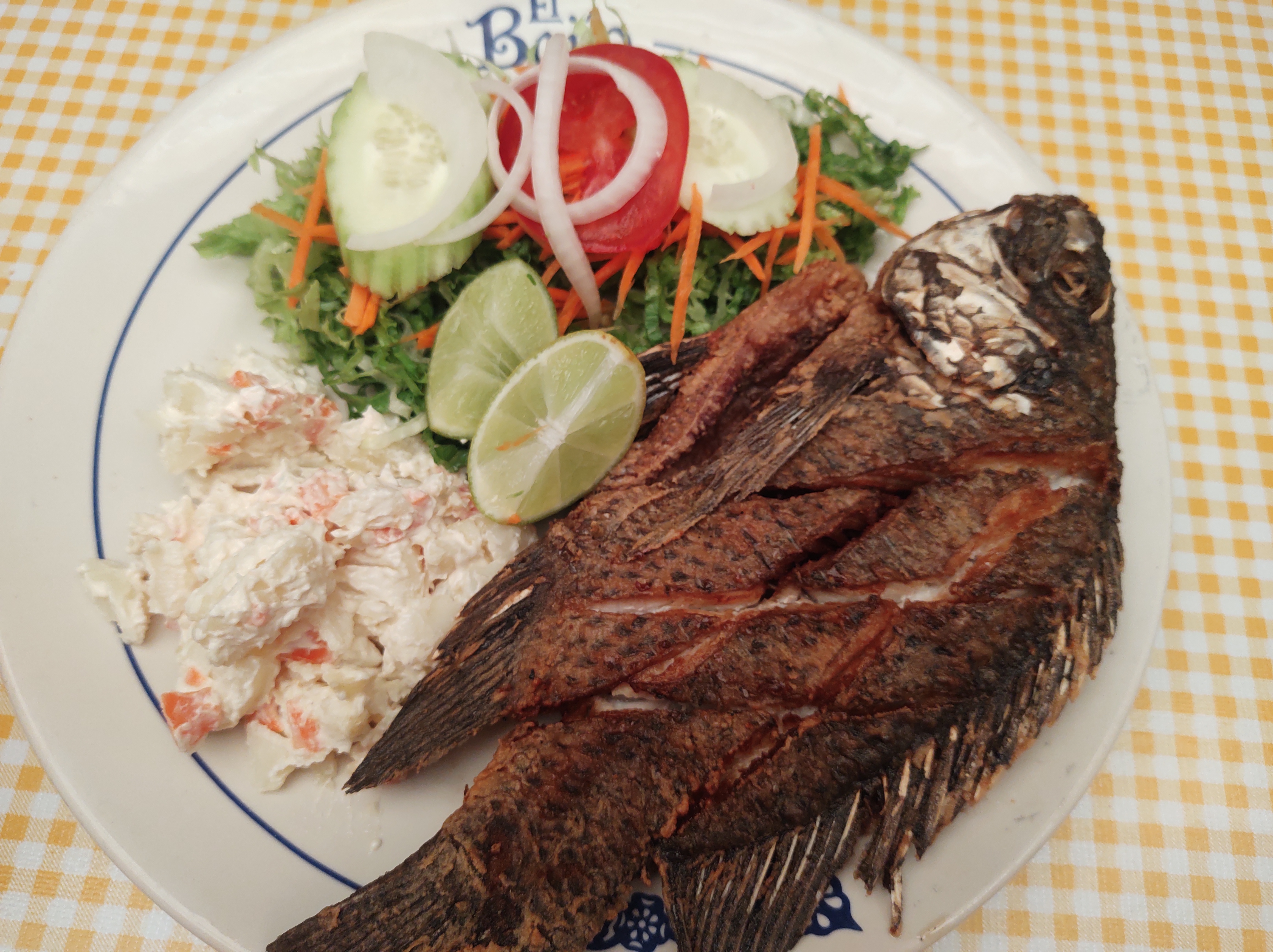 RESTAURANT Y MARISQUERIA "LA PERLA" image 1