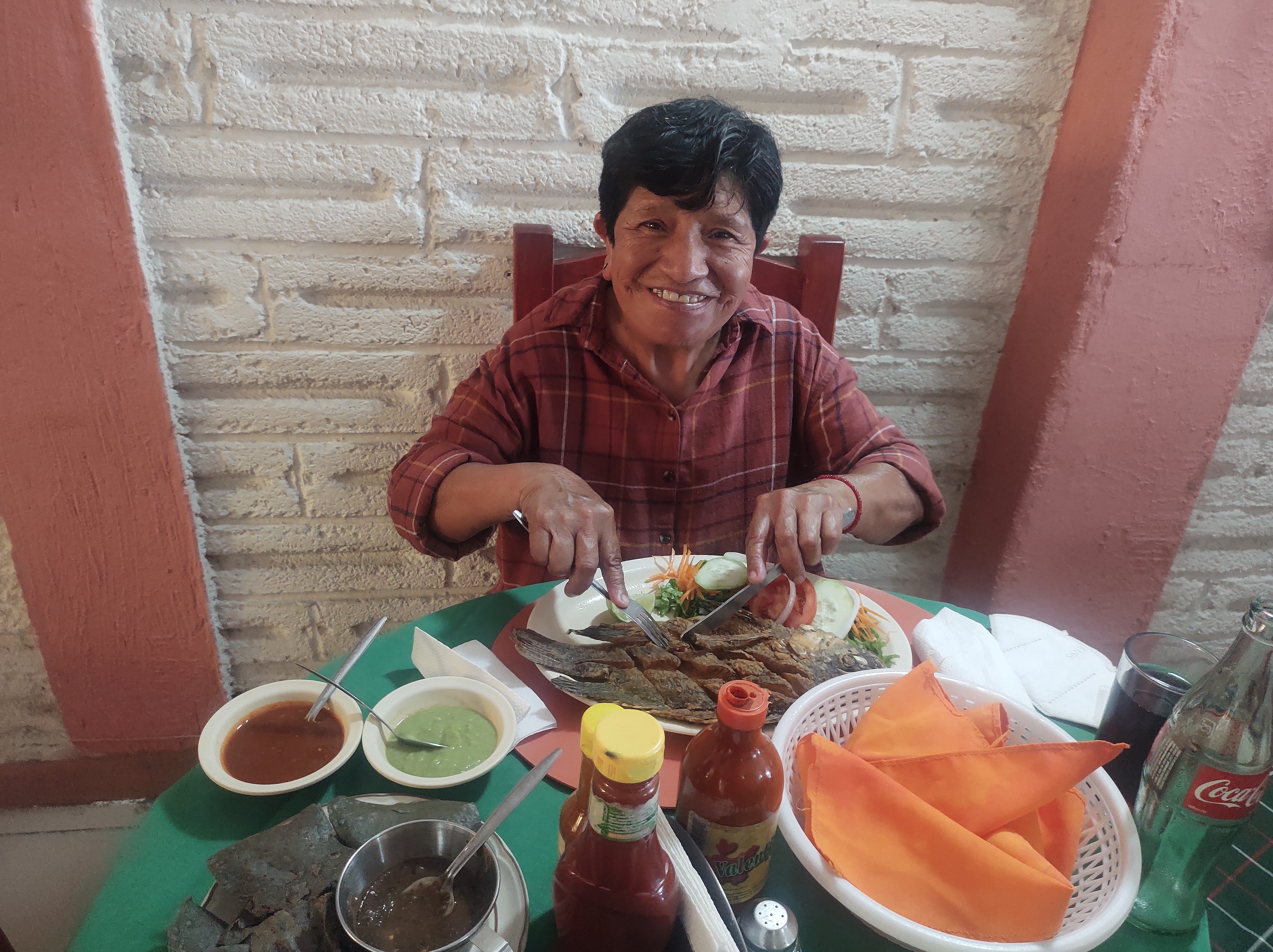 RESTAURANT Y MARISQUERIA "LA PERLA" image 4