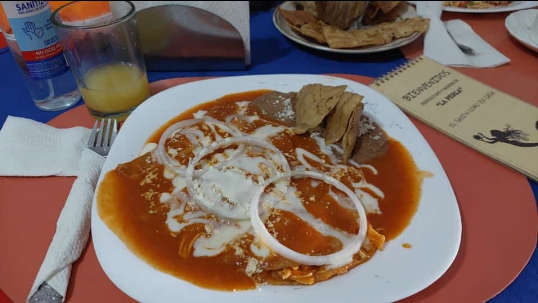 RESTAURANT Y MARISQUERIA "LA PERLA" image 5