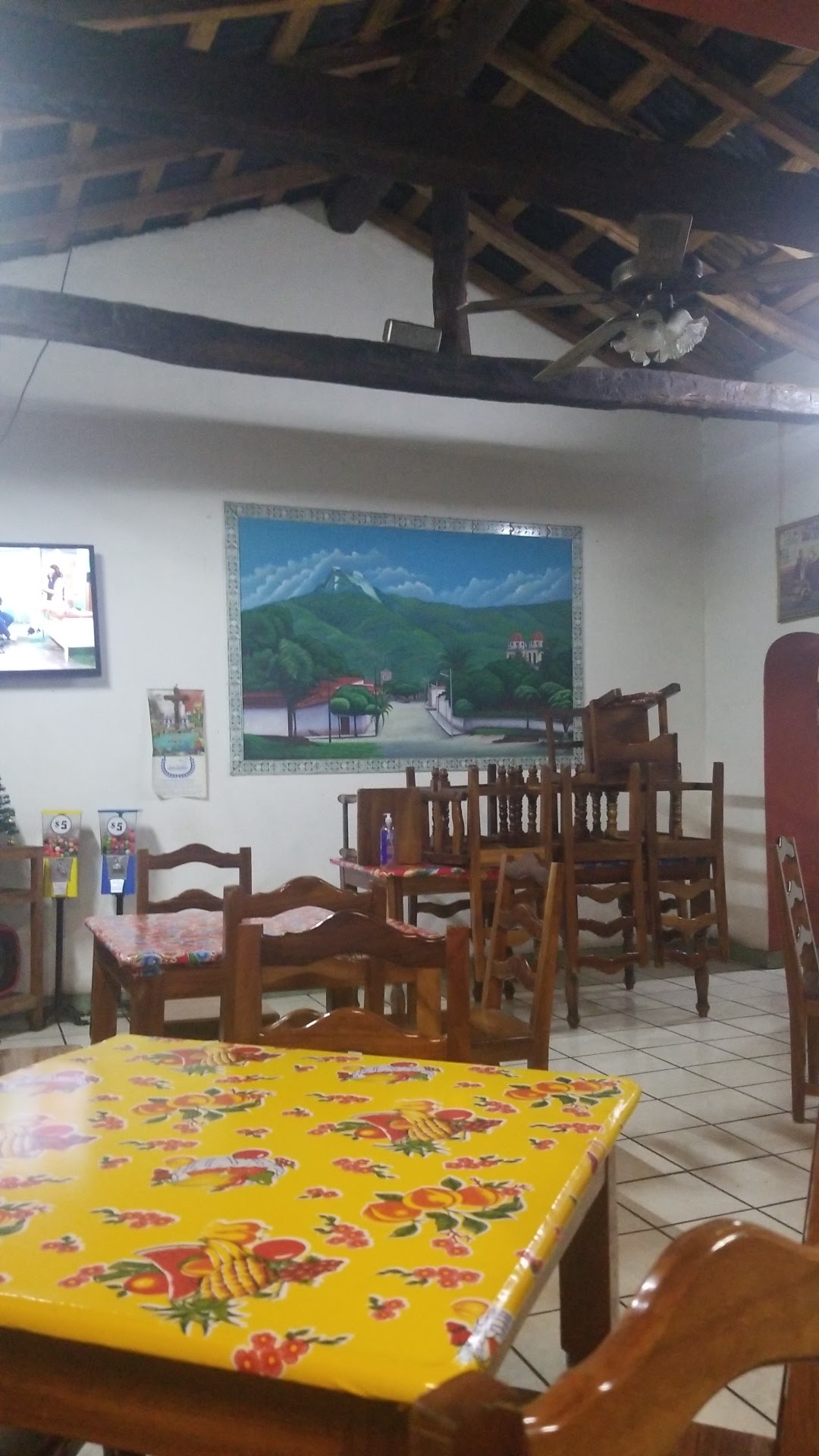 Cenaduria La Mora image 3