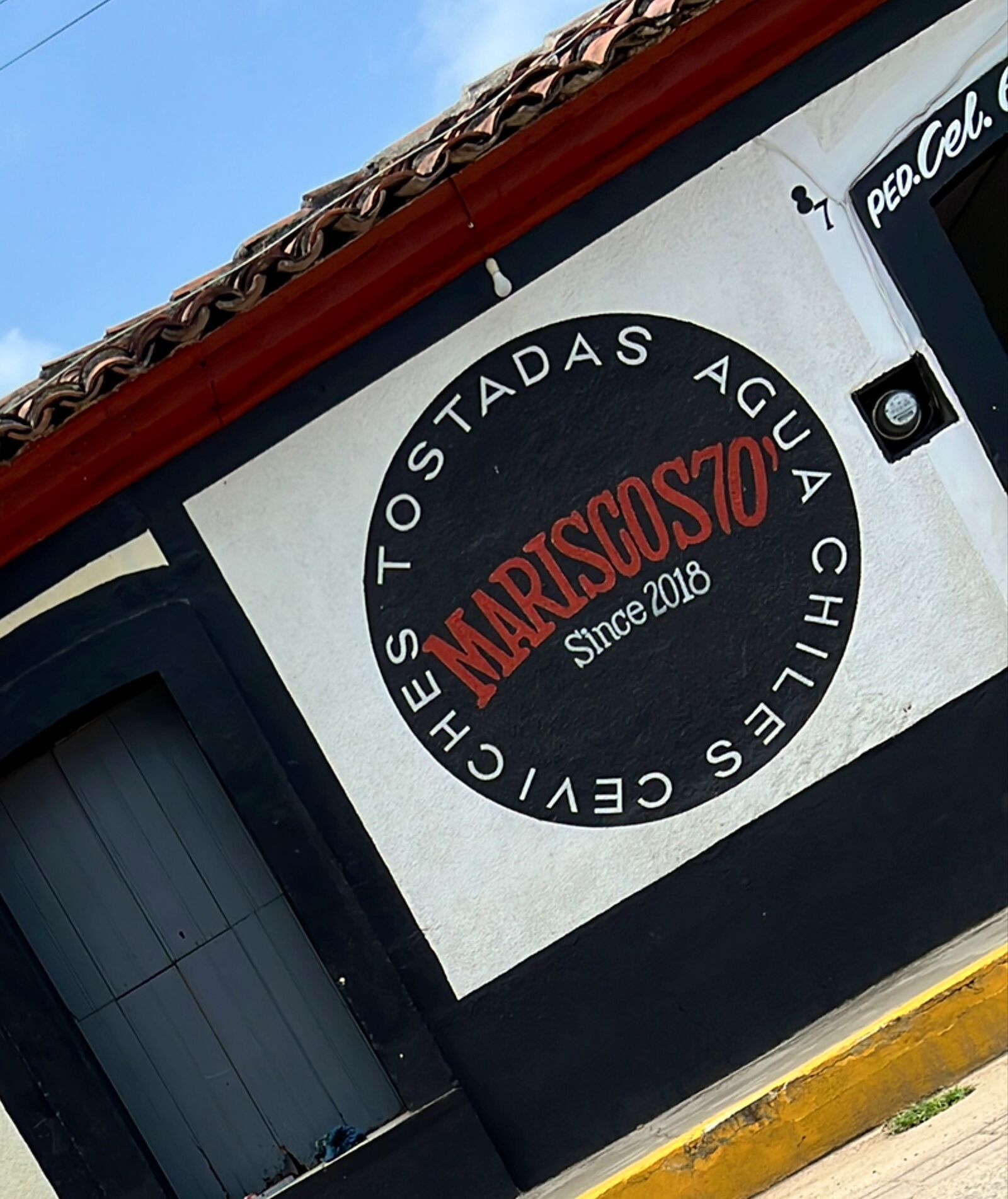 Mariscos 70 image 3