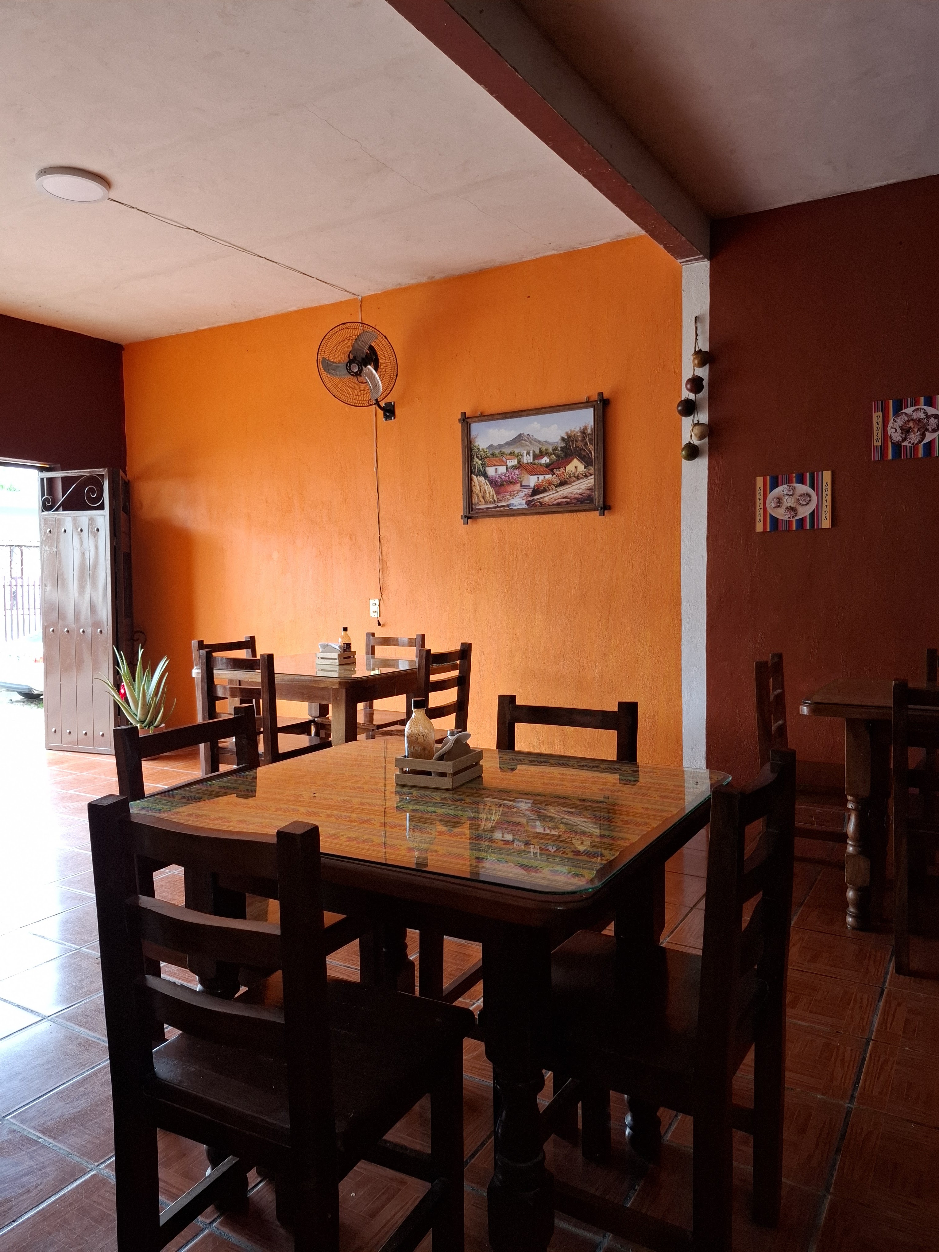 Cenaduria Chelina image 9