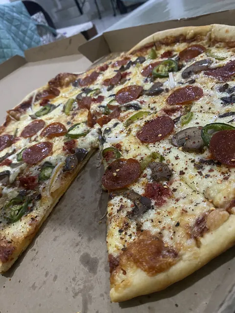 Pizza Nova image 2