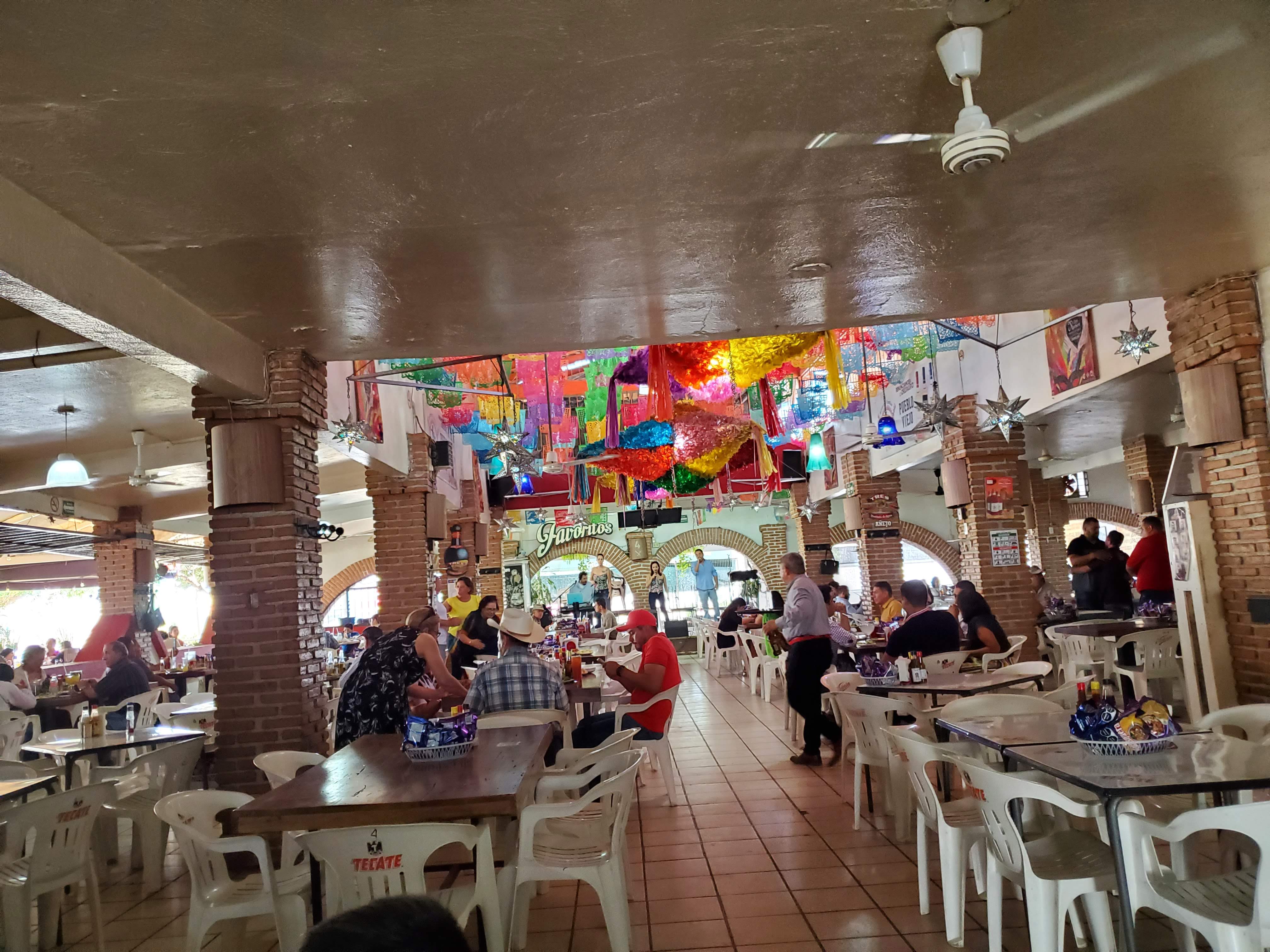 Restaurante "4 Caminos" image 3