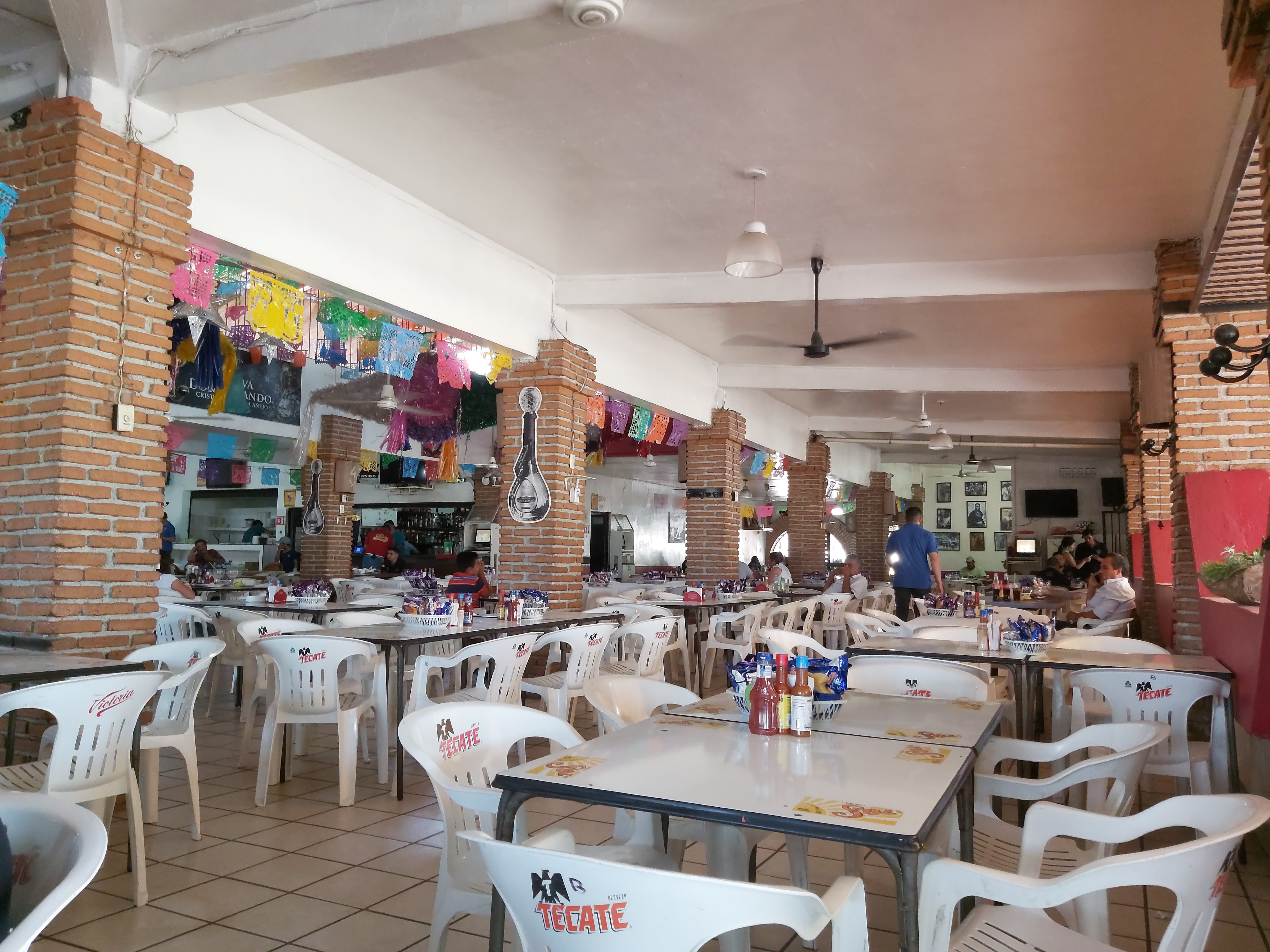 Restaurante "4 Caminos" image 4