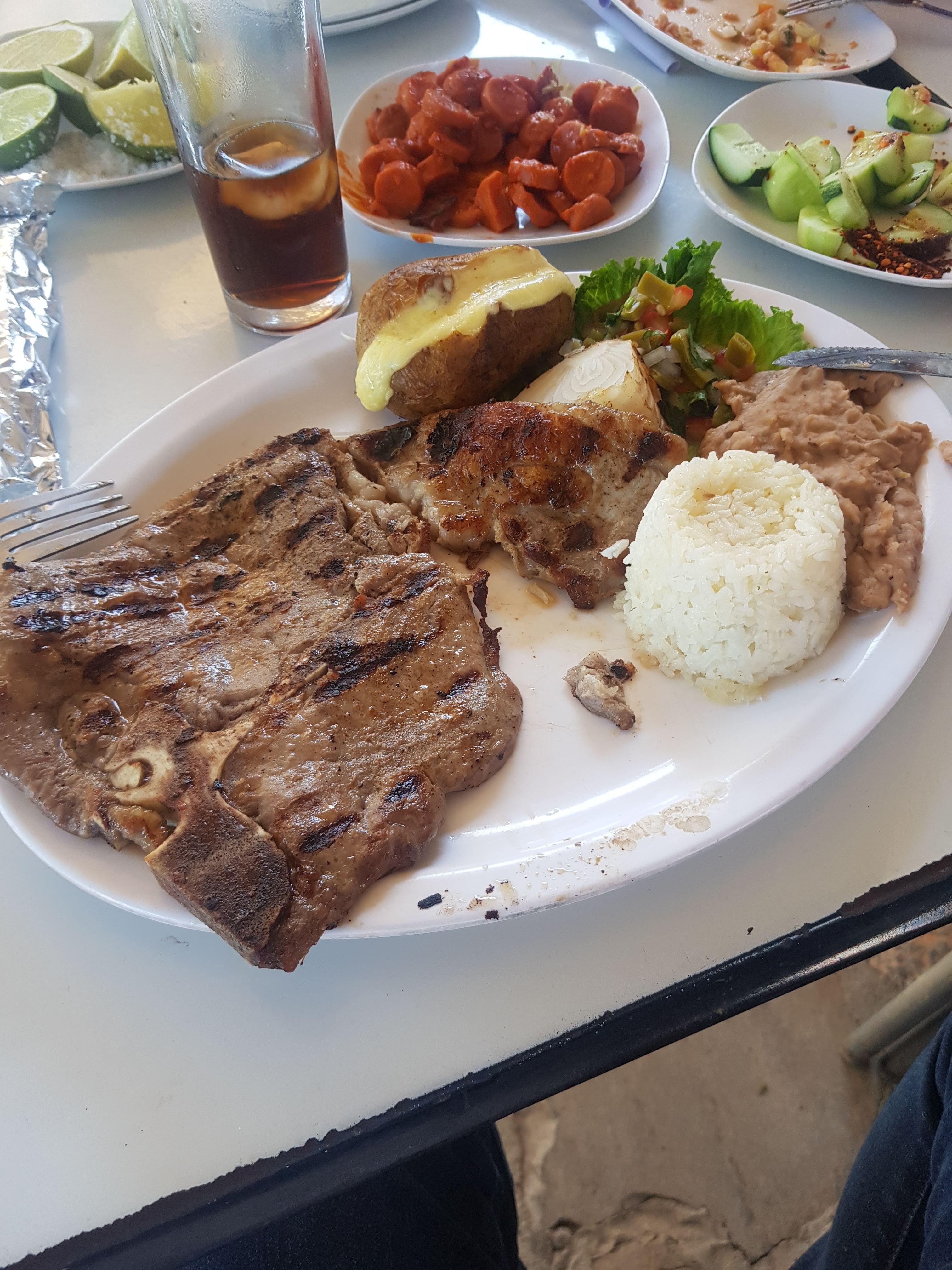 Restaurante "4 Caminos" image 6