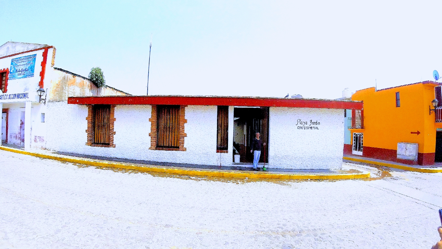 Plaza Jardín Le Gourmet image 3