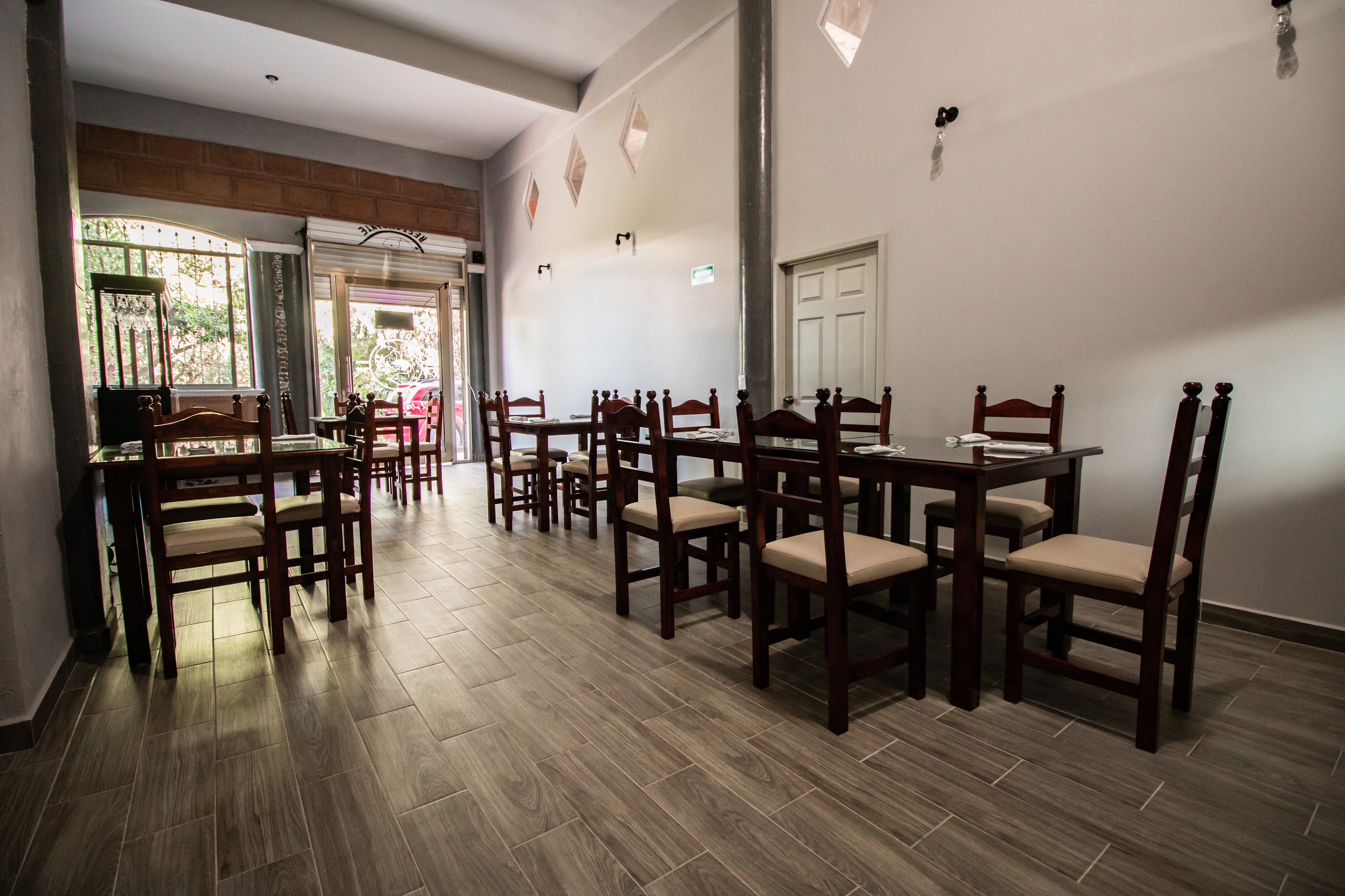 Pothe restaurante image 1