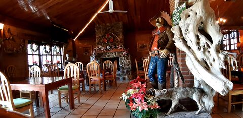 El Vaquero image 4