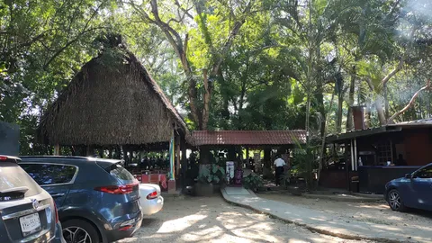 Salsa Restaurant image 6