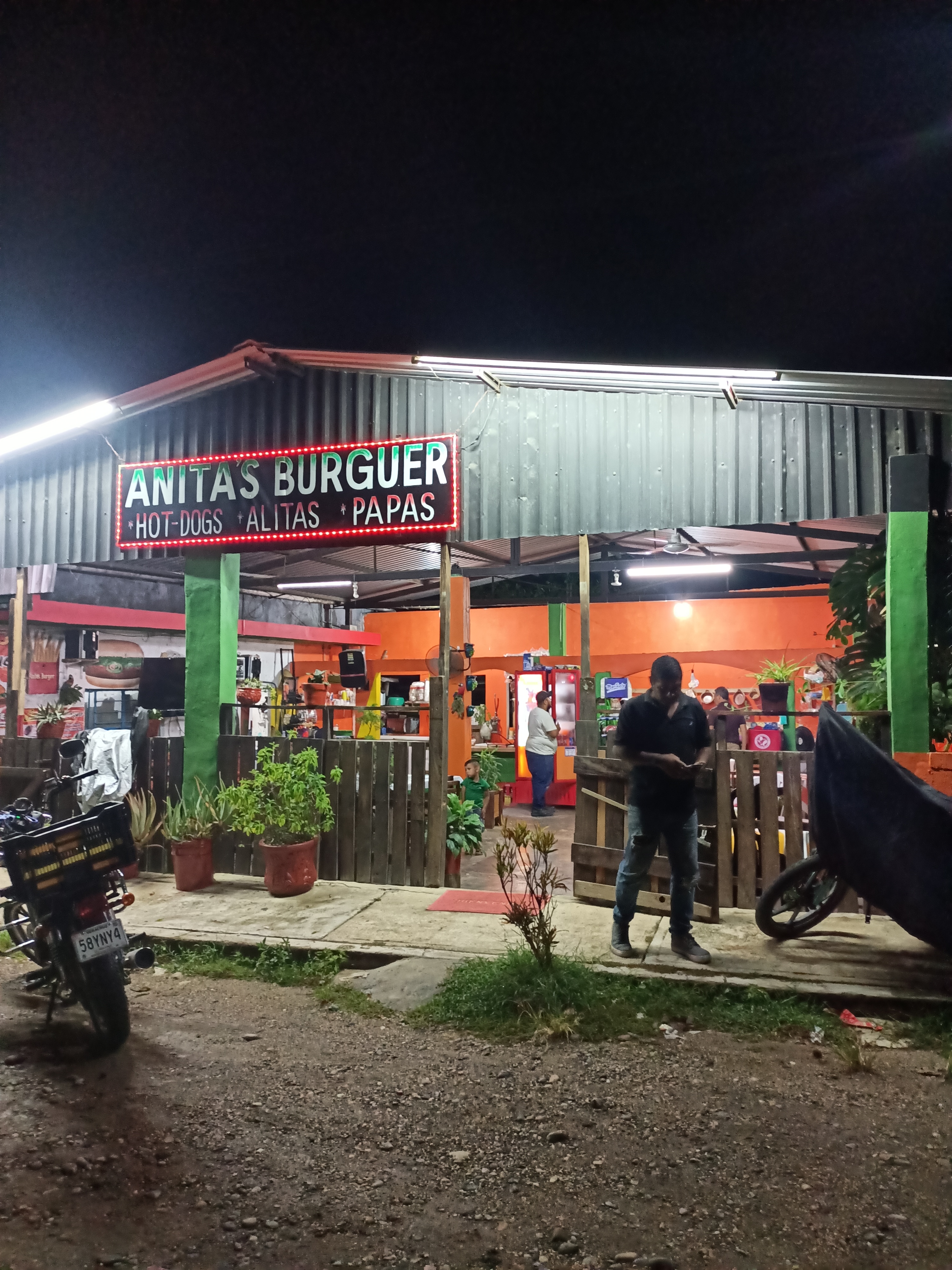 Anita's burguer'S image 7