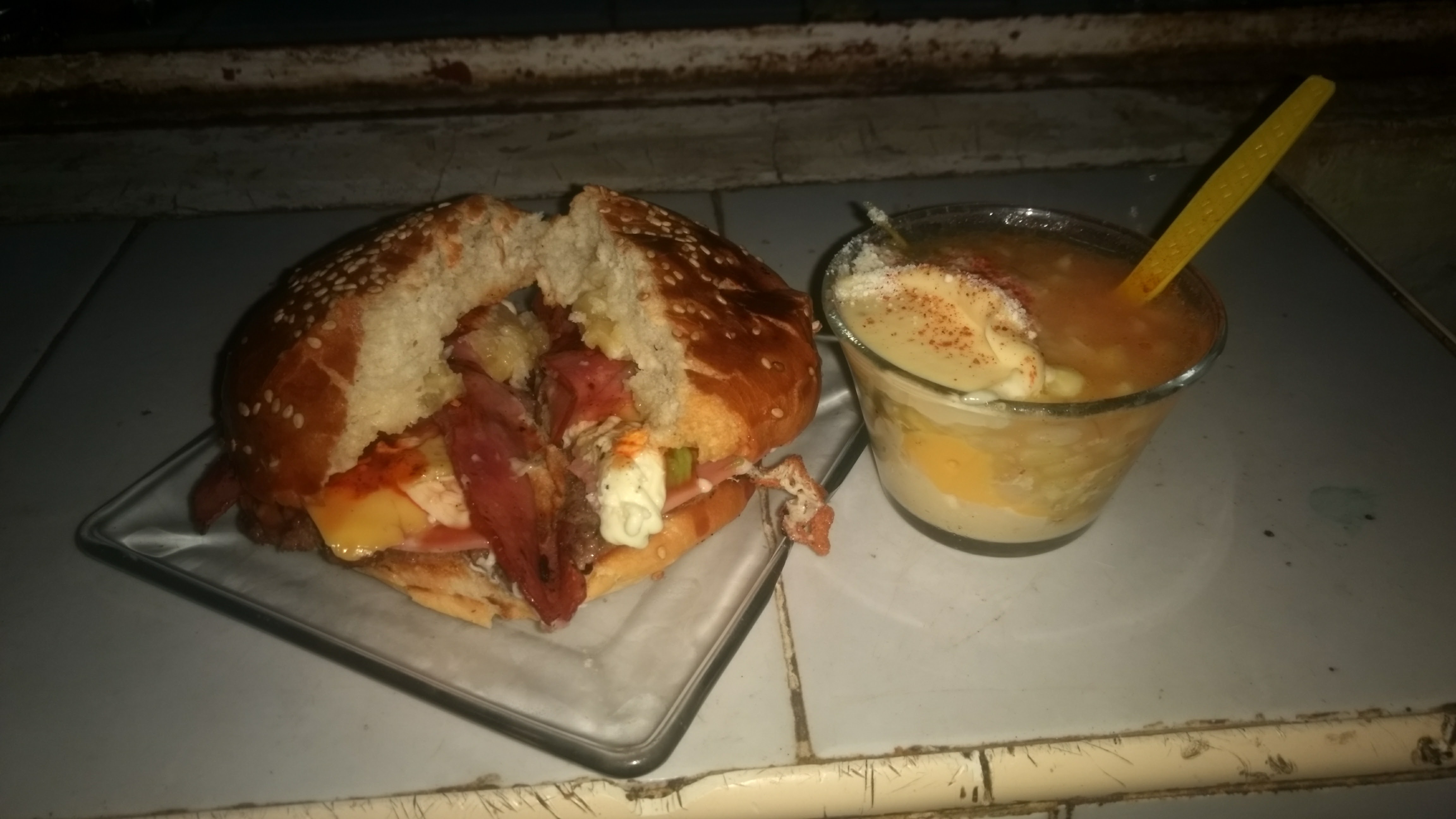 Anita's burguer'S image 10