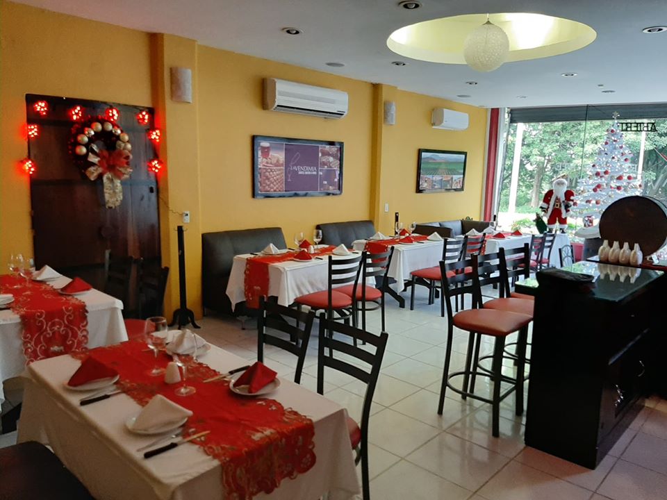 RESTAURANTE LA VENDIMIA, CORTES, QUESOS Y VINOS image 4