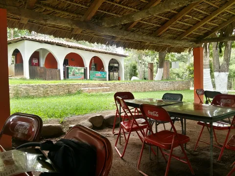 Restaurante "La Cabaña" El Oasis del Sabor. image 1
