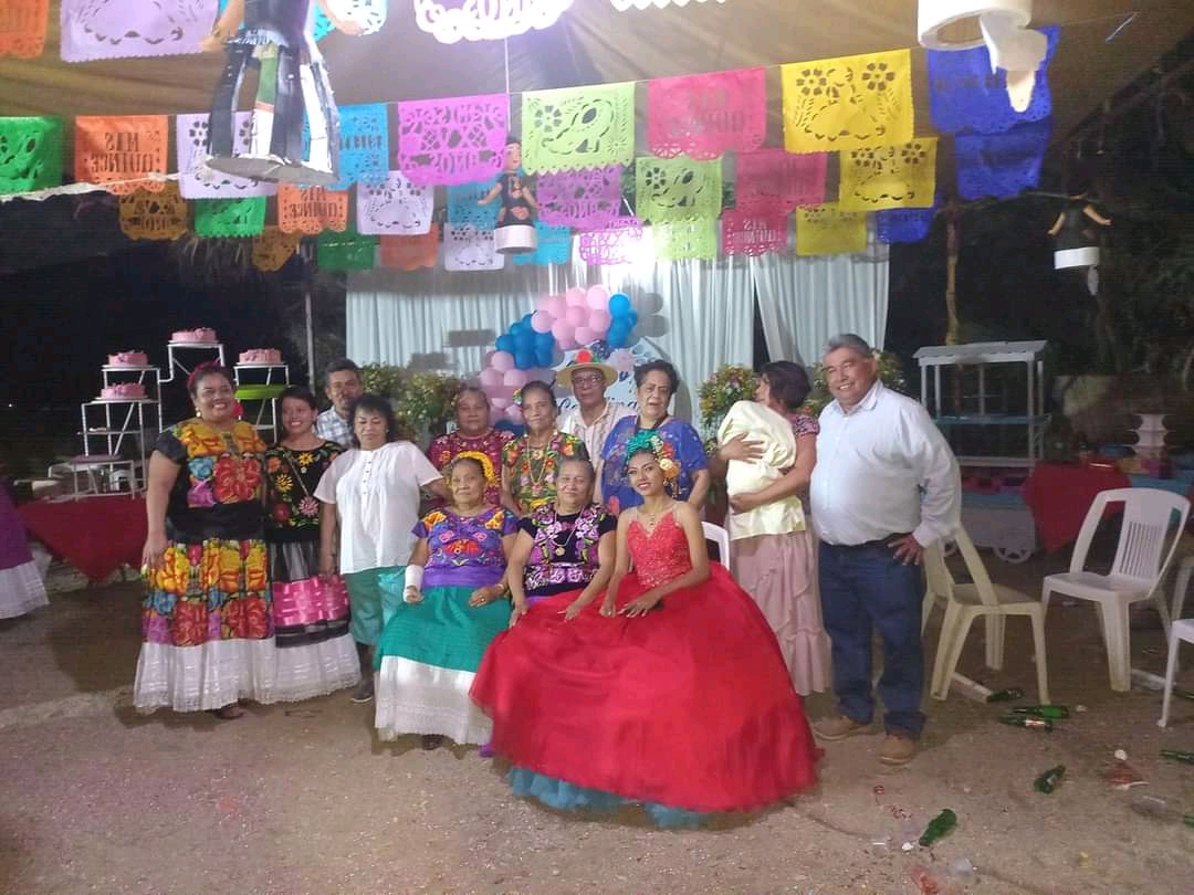 WACHISNERY'S BAR image 4