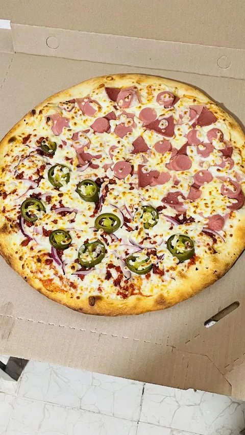 Clarin’s pizza image 2